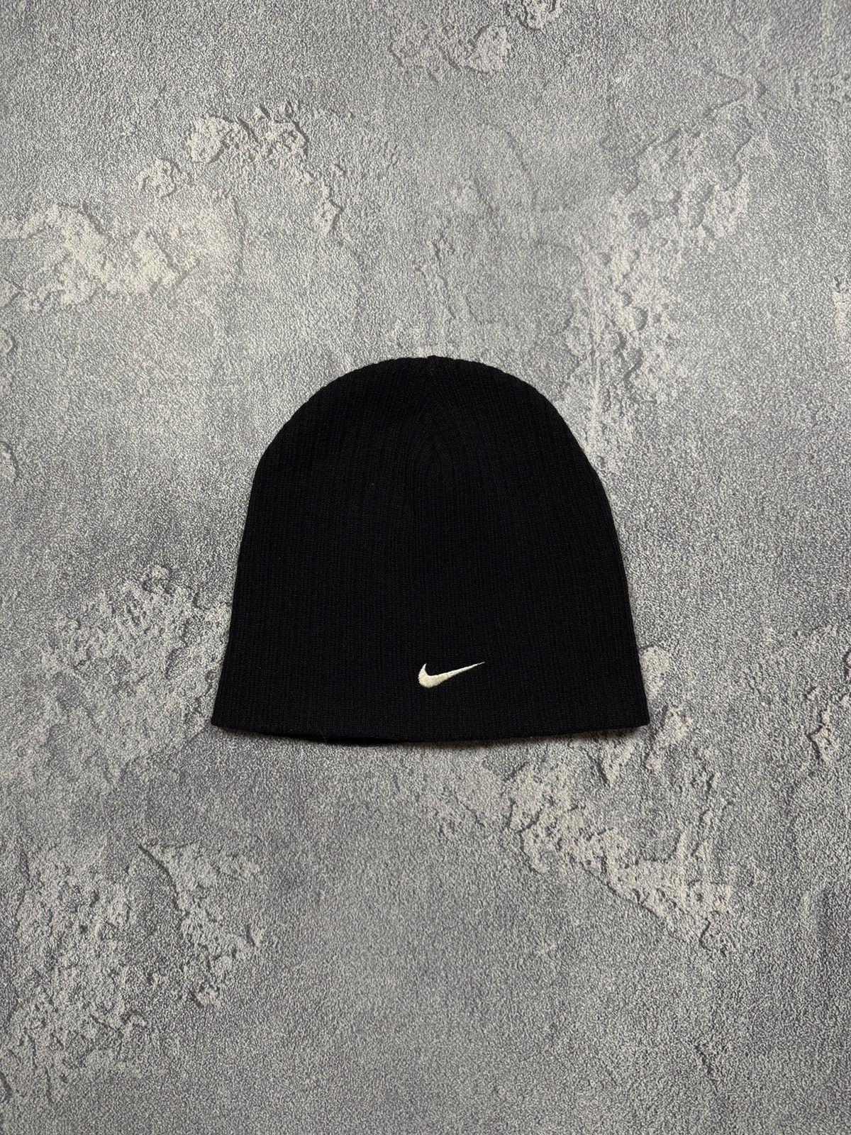 Nike Vintage 90’s Nike Striped Beanie Hat 00’s y2k Size ONE SIZE - 1 Thumbnail