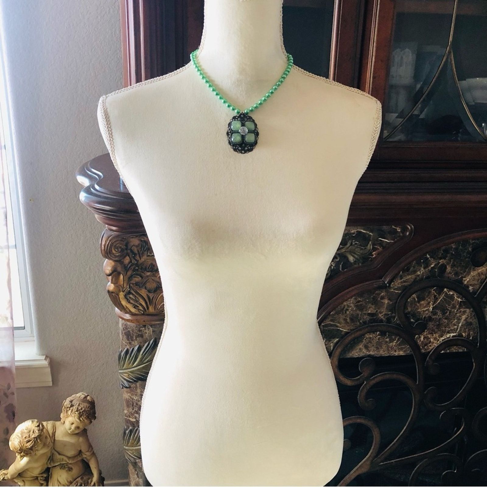 Handmade Handcrafted repurpose speckle green glass Pearl necklace Size ONE SIZE - 7 Thumbnail