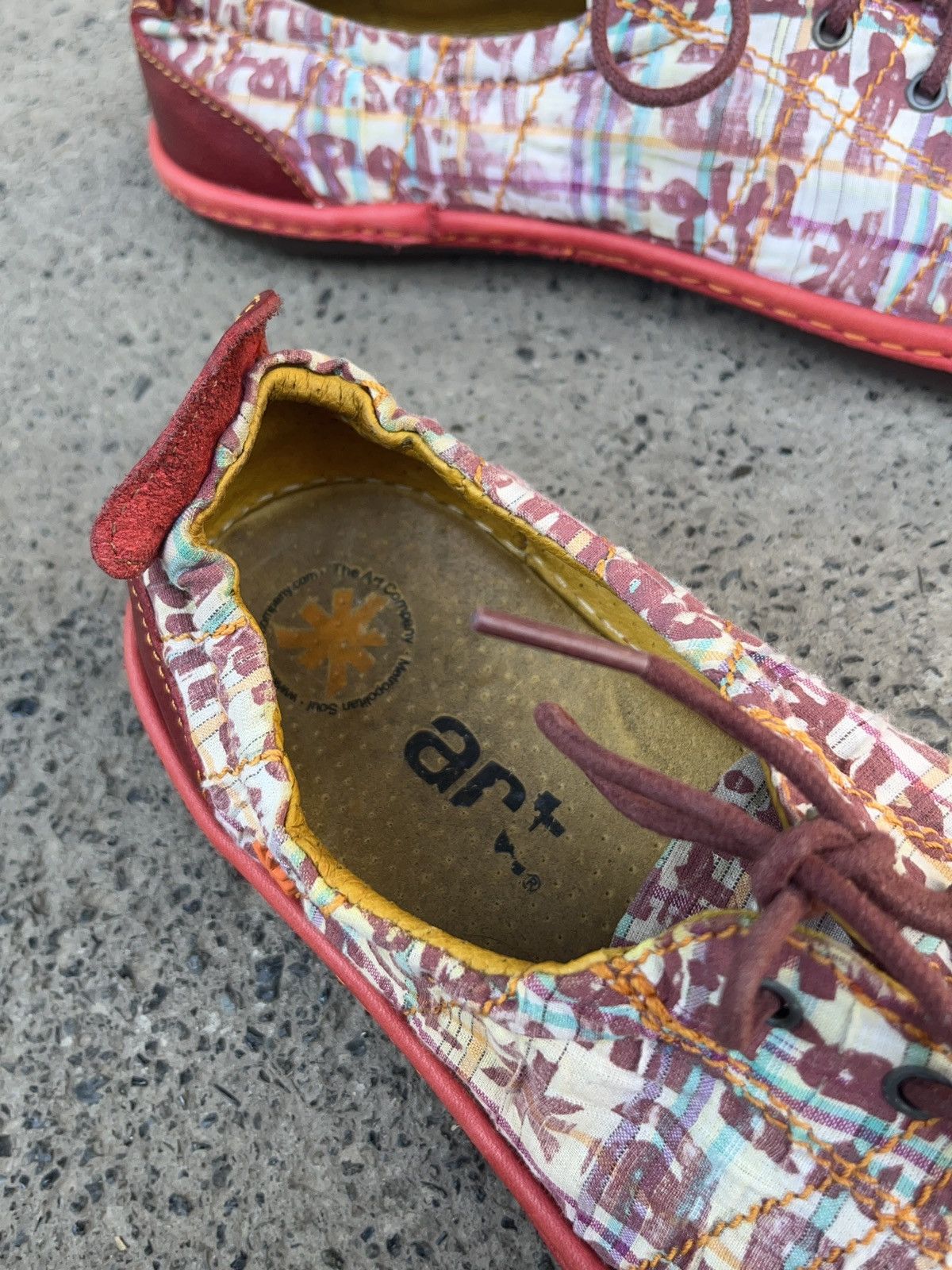 Vintage Vintage The Art Company Barefoot Sneakers Shoes Size US 9 / IT 39 - 7 Thumbnail