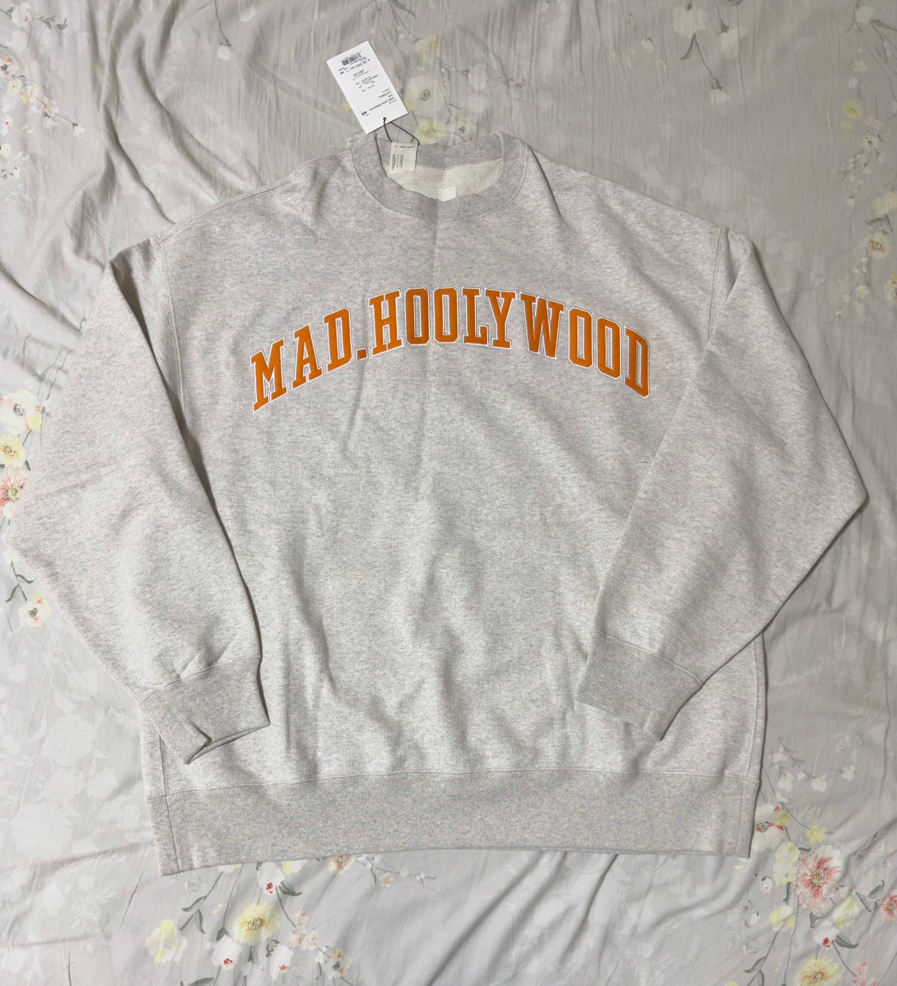 Madness madness x n.hoolywood 22aw 1st gen gray crew M new Size US M / EU 48-50 / 2 - 1 Thumbnail
