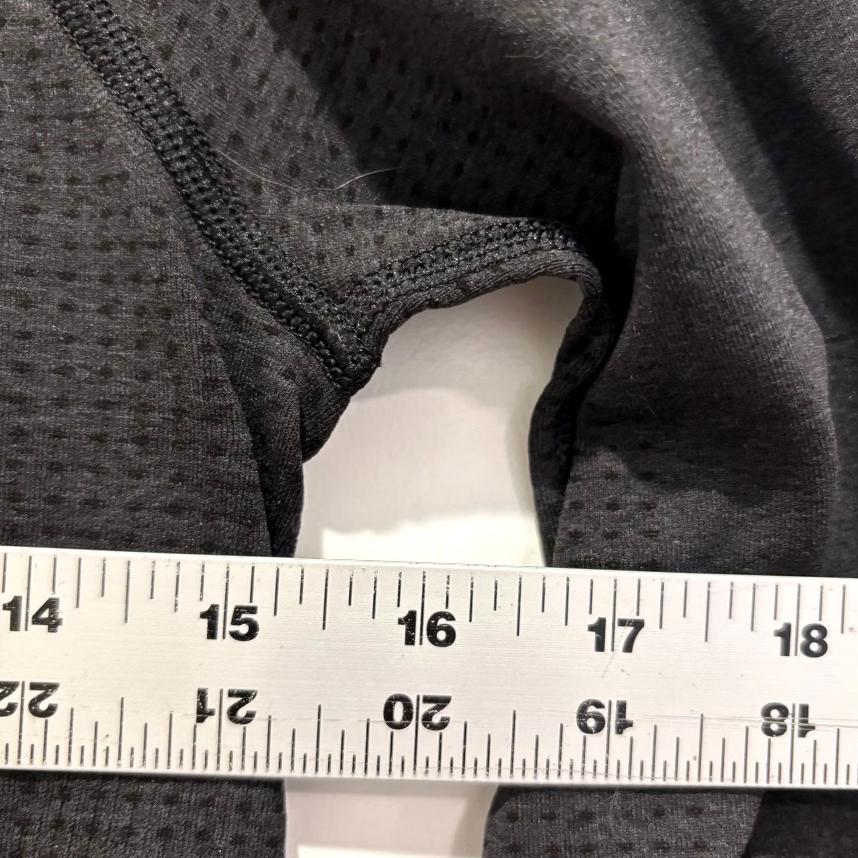 Gymshark Gymshark Vital Seamless 2.0 Crop Top Large Black Marl Long Sleeve B1A3D Size L / US 10 / IT 46 - 5 Thumbnail
