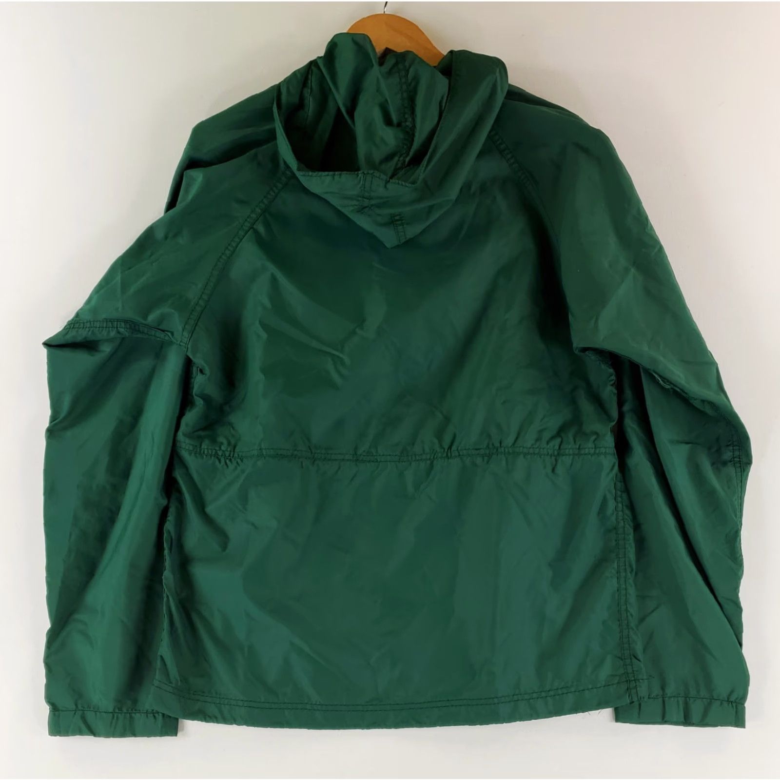 Vintage VINTAGE L.L. Bean Jacket Windbreaker Hooded Anorak Nylon Green Mens S Size US S / EU 44-46 / 1 - 6 Thumbnail