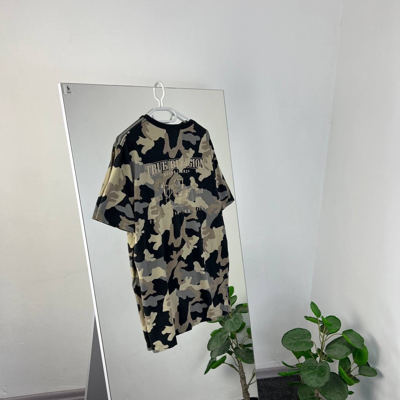 True Religion Vintage True Religion Big Logo Camo T-Shirt Size US M / EU 48-50 / 2 - 1 Thumbnail