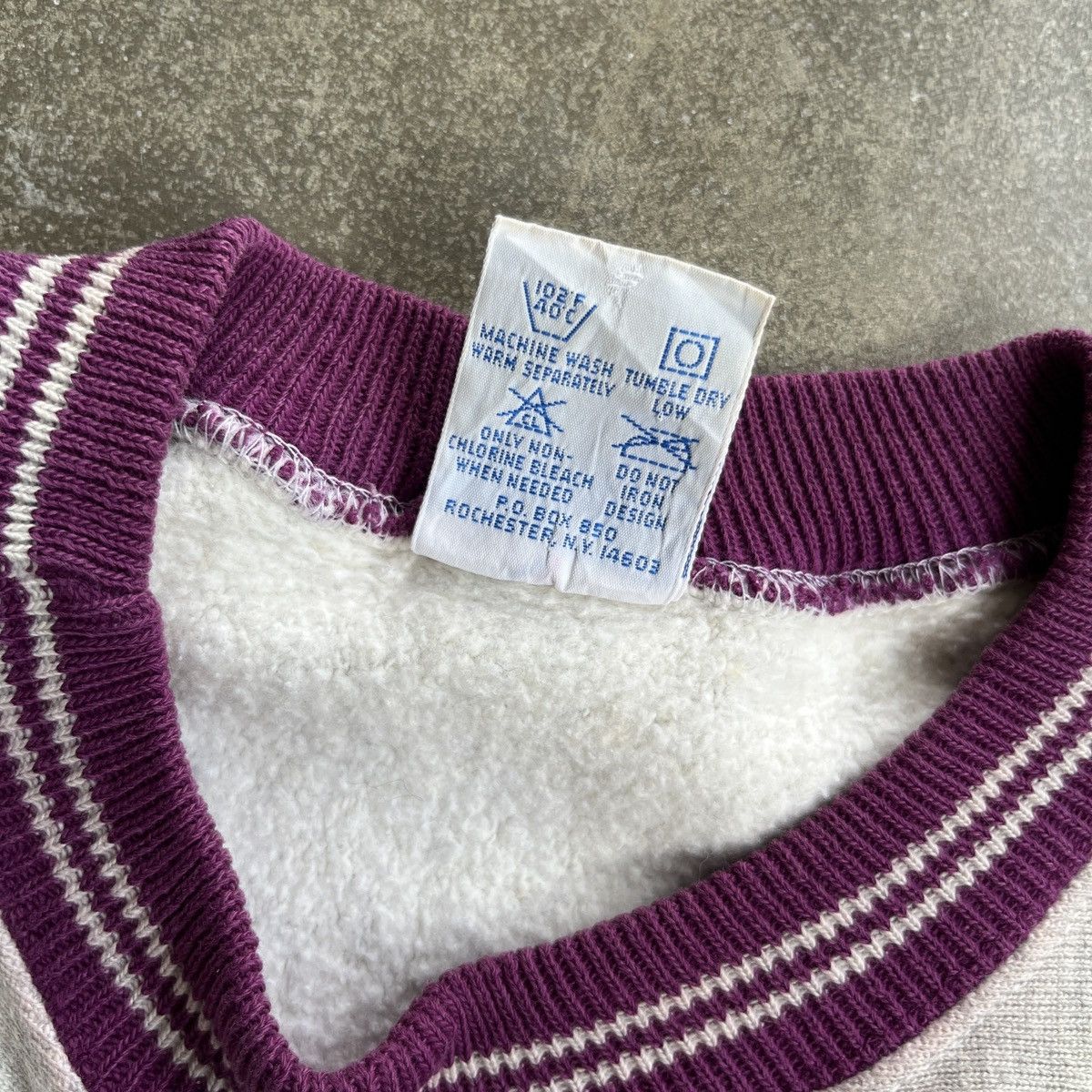 Champion Sweatshirt Champion Reverse Weave Vintage Size US M / EU 48-50 / 2 - 8 Thumbnail