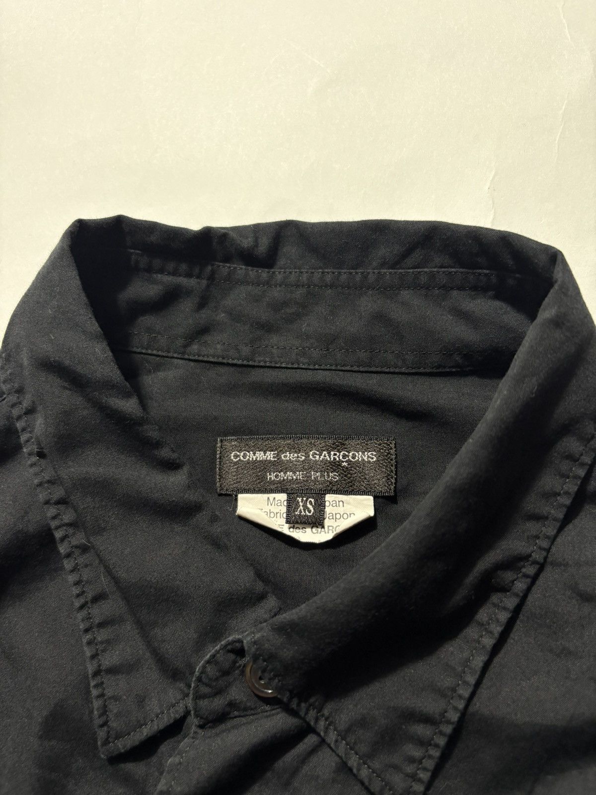 Comme des Garcons Homme Plus COMME DES GARCONS HOMME PLUS ASYMMETRIC BUTTON UP L/S Size US XS / EU 42 / 0 - 6 Thumbnail
