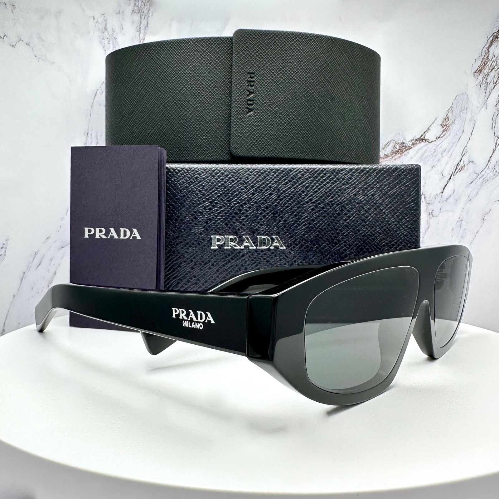Designer × Luxury × Prada Prada PR 25YS black / dark grey lens