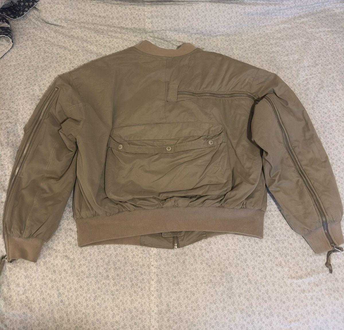 GRAILZ Rare Grailz Multizipper multipocket bomber jacket Size US L / EU 52-54 / 3 - 5 Thumbnail