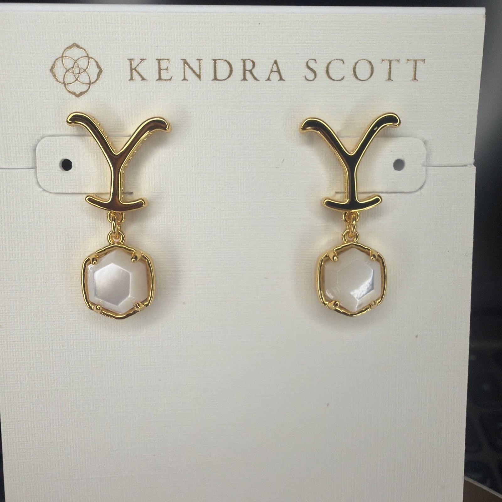 Kendra Scott Kendra Scott x Yellowstone Dutton Drop Earrings Vintage Gold Size ONE SIZE - 5 Thumbnail