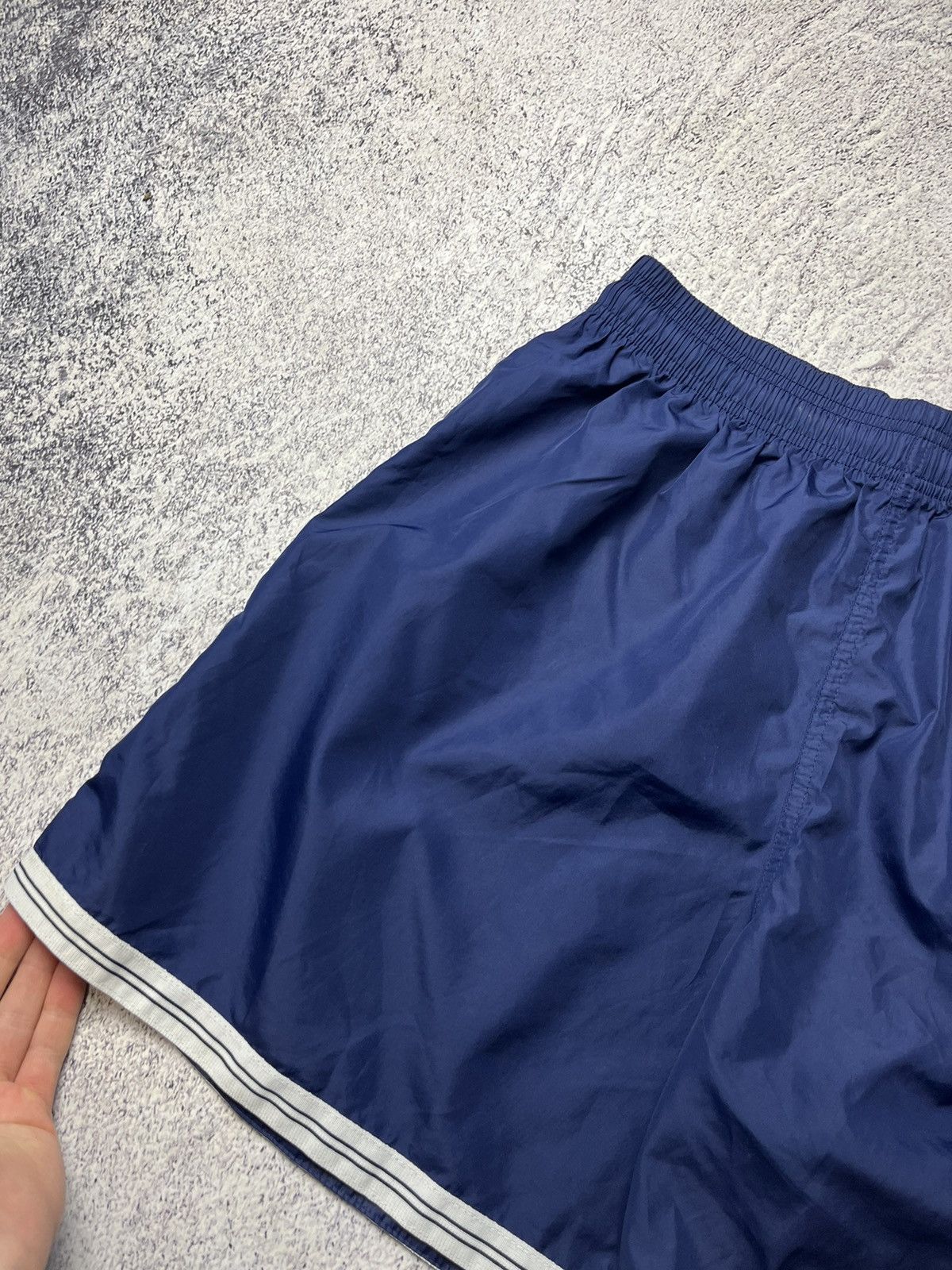 Nike Vintage Blue Nylon Shorts Nike Streetwear size XL Size US 36 / EU 52 - 6 Thumbnail