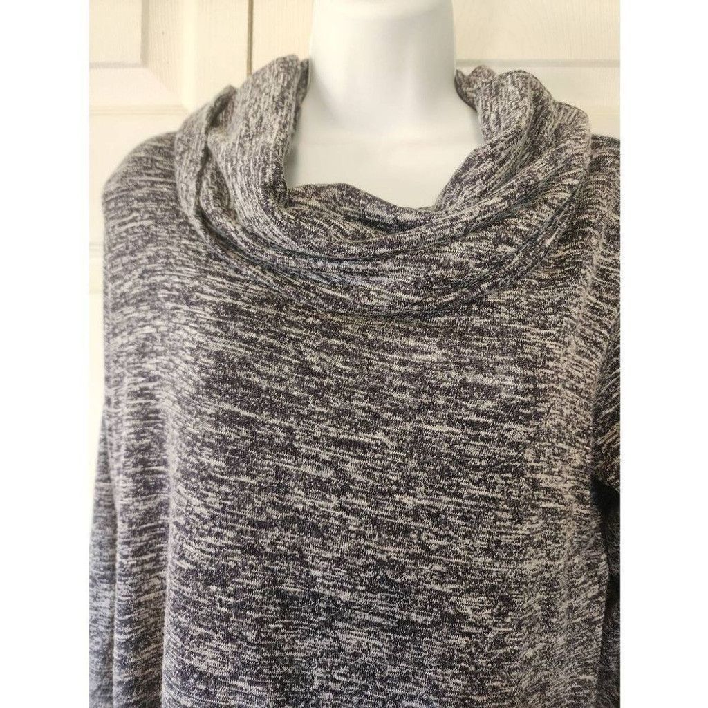 Other Eddie Bauer Fuzzy Gray Sweater Size L / US 10 / IT 46 - 2 Thumbnail