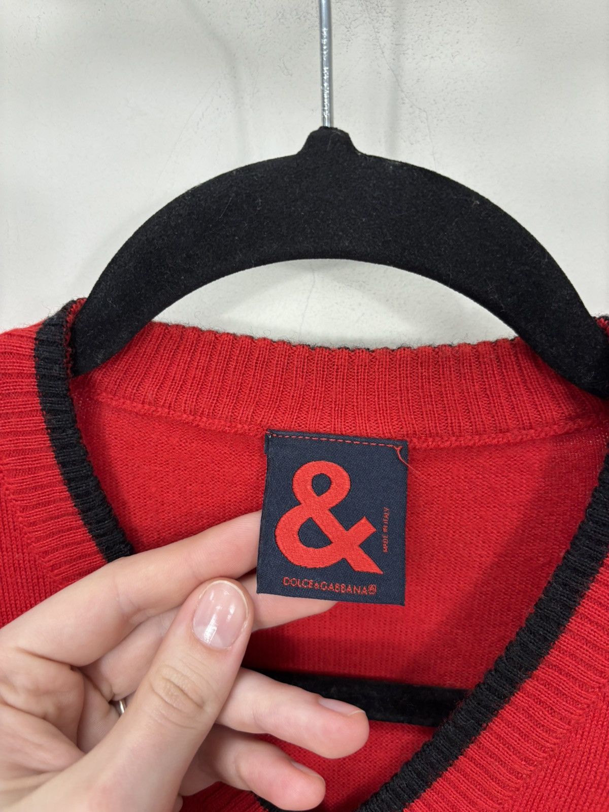 Dolce & Gabbana Vintage Dolce & Gabbana Men’s Red Wool Blend V-Neck Sweater Size US L / EU 52-54 / 3 - 7 Thumbnail