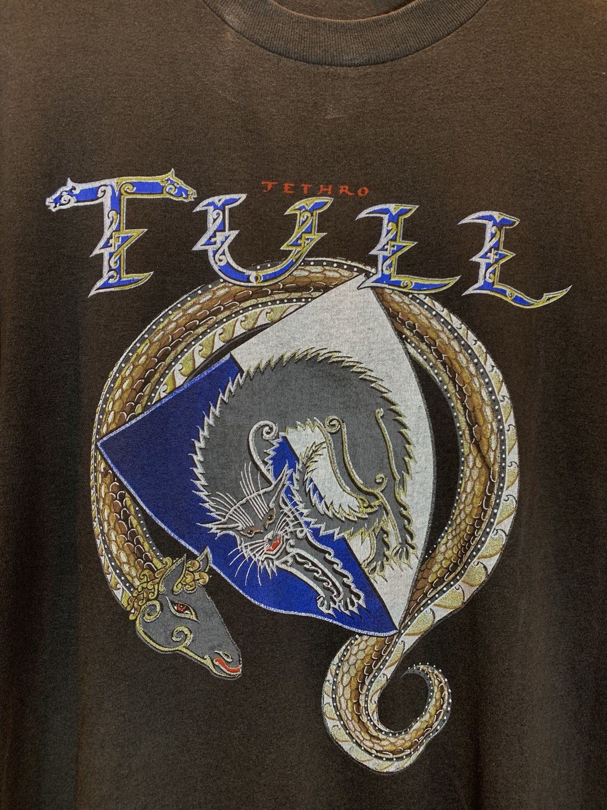 Band Tees × Vintage *RARE* Vintage 80’s Jethro Tull Tour Art Single Stitch Shirt Size US L / EU 52-54 / 3 - 3 Thumbnail