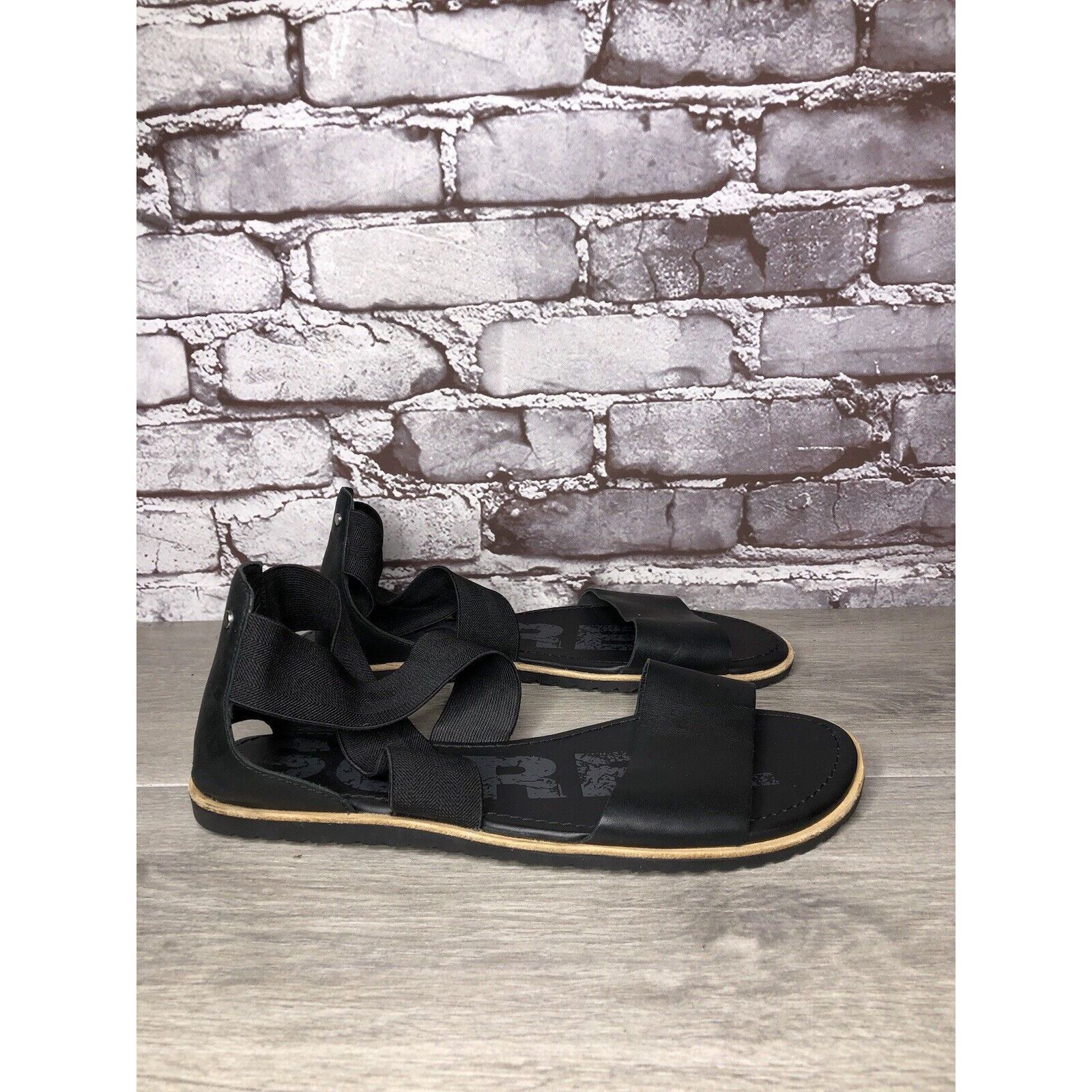SOREL Sorel Med Ella Black Leather Cross Ankle Strap Flat Sandals Size US 10 / IT 40 - 12 Thumbnail
