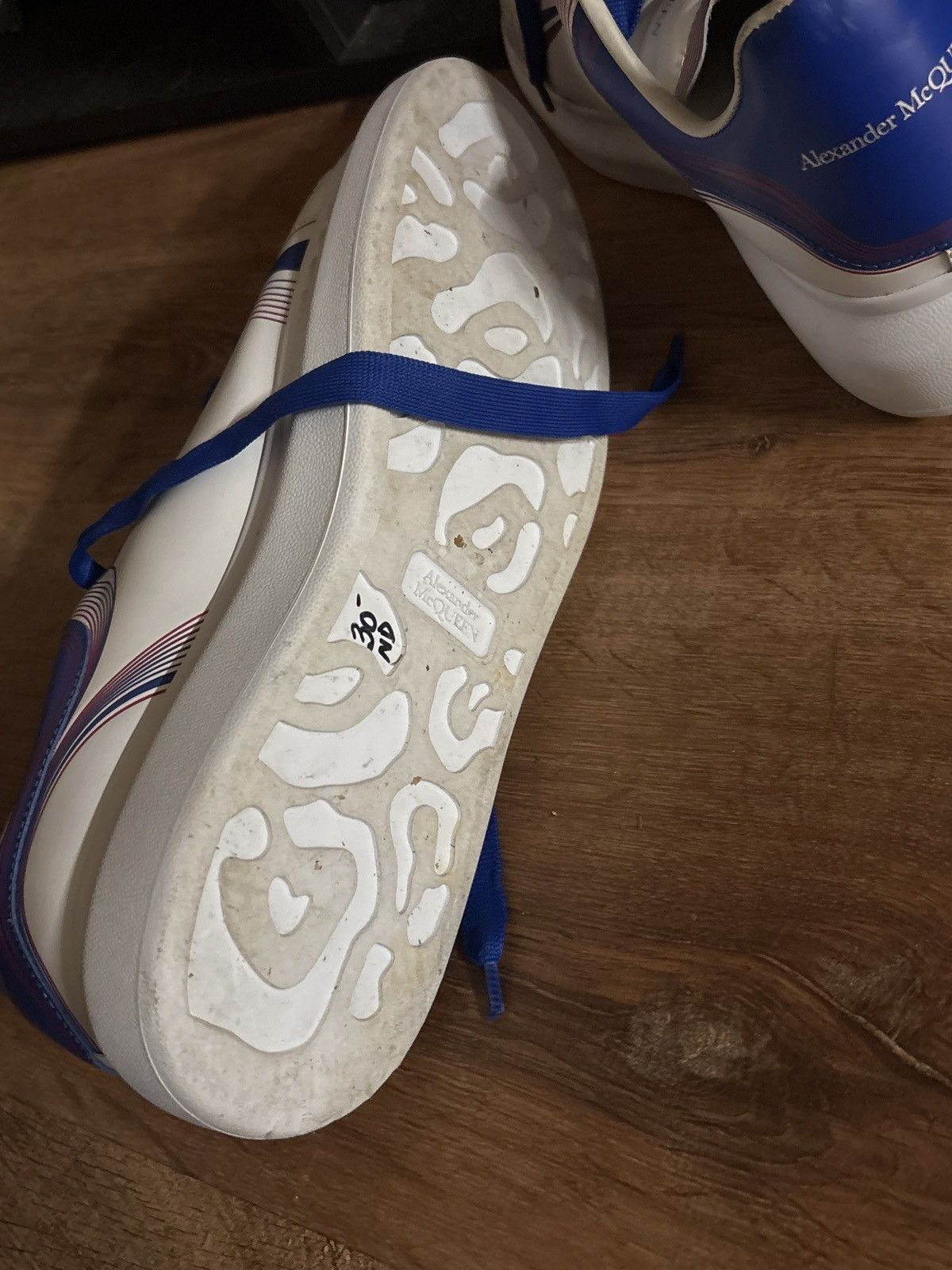 Alexander McQueen Alex mcqueens Oversized White/Blue Size US 11 / EU 44 - 4 Thumbnail