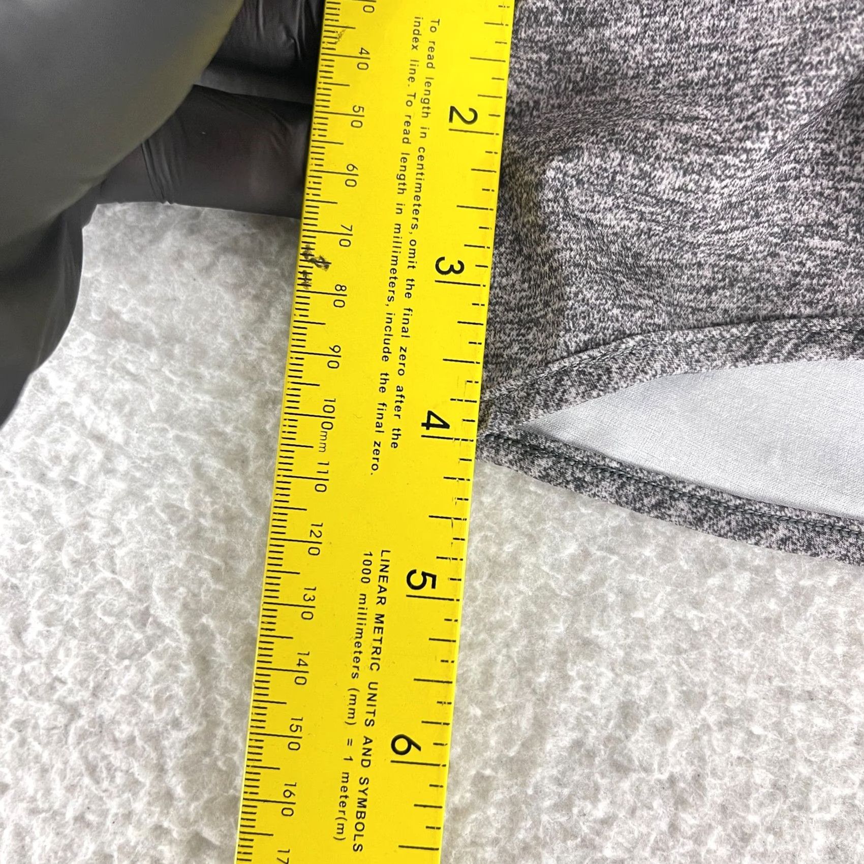 Lululemon Lululemon Hotty Hot Short II Womens 4 Tall Gray Elastic Waist Running Gym Shirt Size 27" / US 4 / IT 40 - 7 Thumbnail