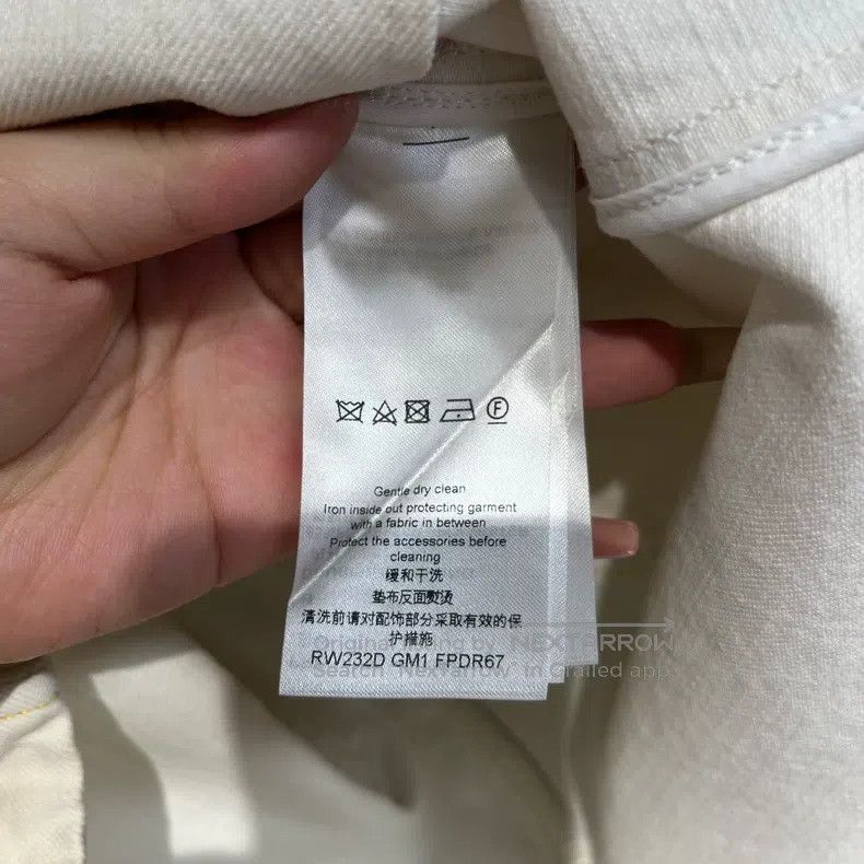 Louis Vuitton Louis Vuitton White Solid Crew Neck A-Line Sleeveless Dres Size XS / US 0-2 / IT 36-38 - 4 Thumbnail