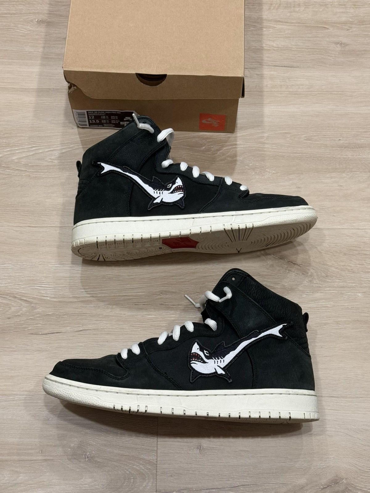 Nike SB Dunk Hi ‘Oski Shark’ Sneakers