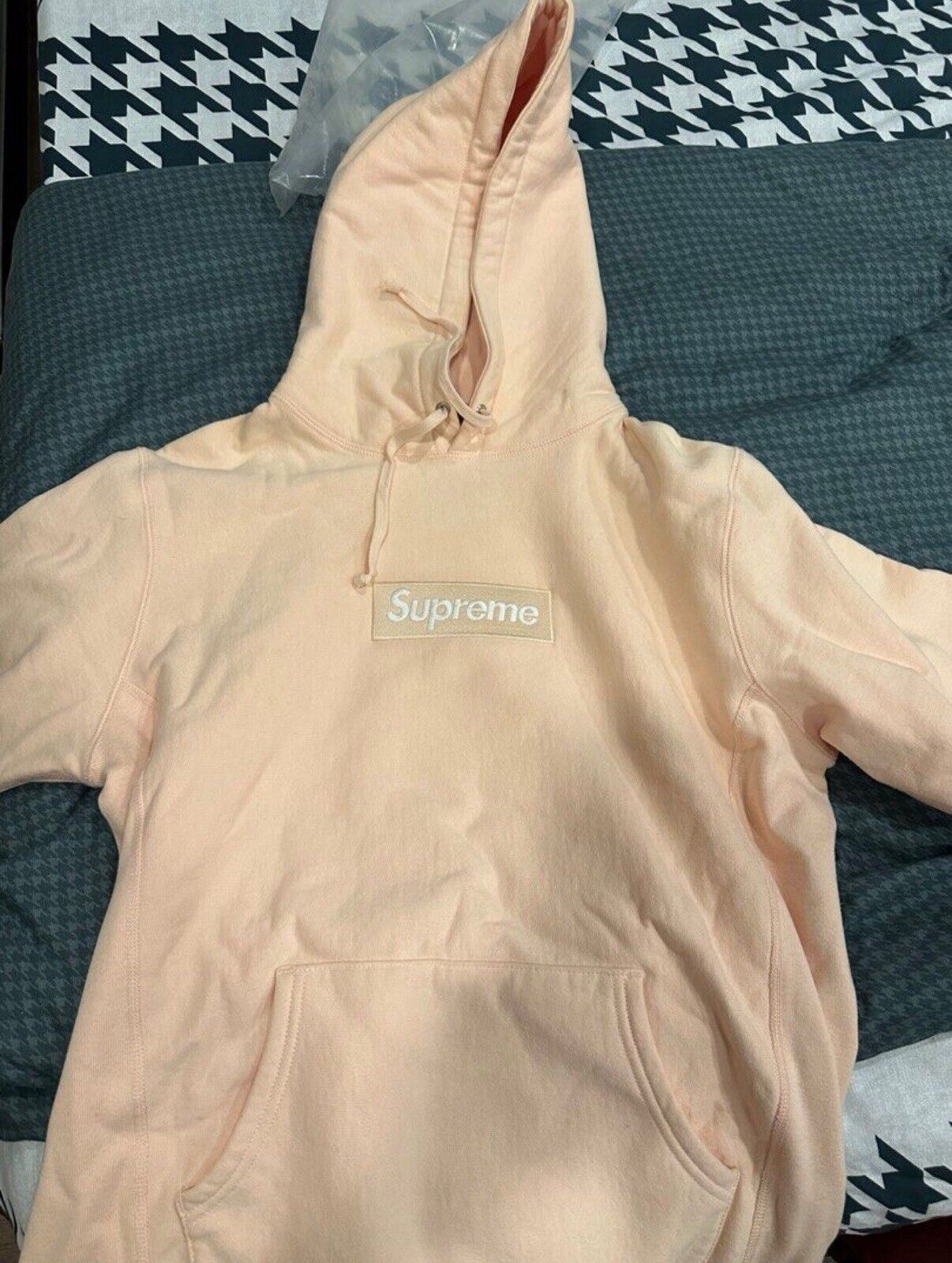 Supreme Supreme Box Logo Hoodie, HOODED SWEATSHIRT PEACH FW16 SIZE L Size US L / EU 52-54 / 3 - 2 Thumbnail