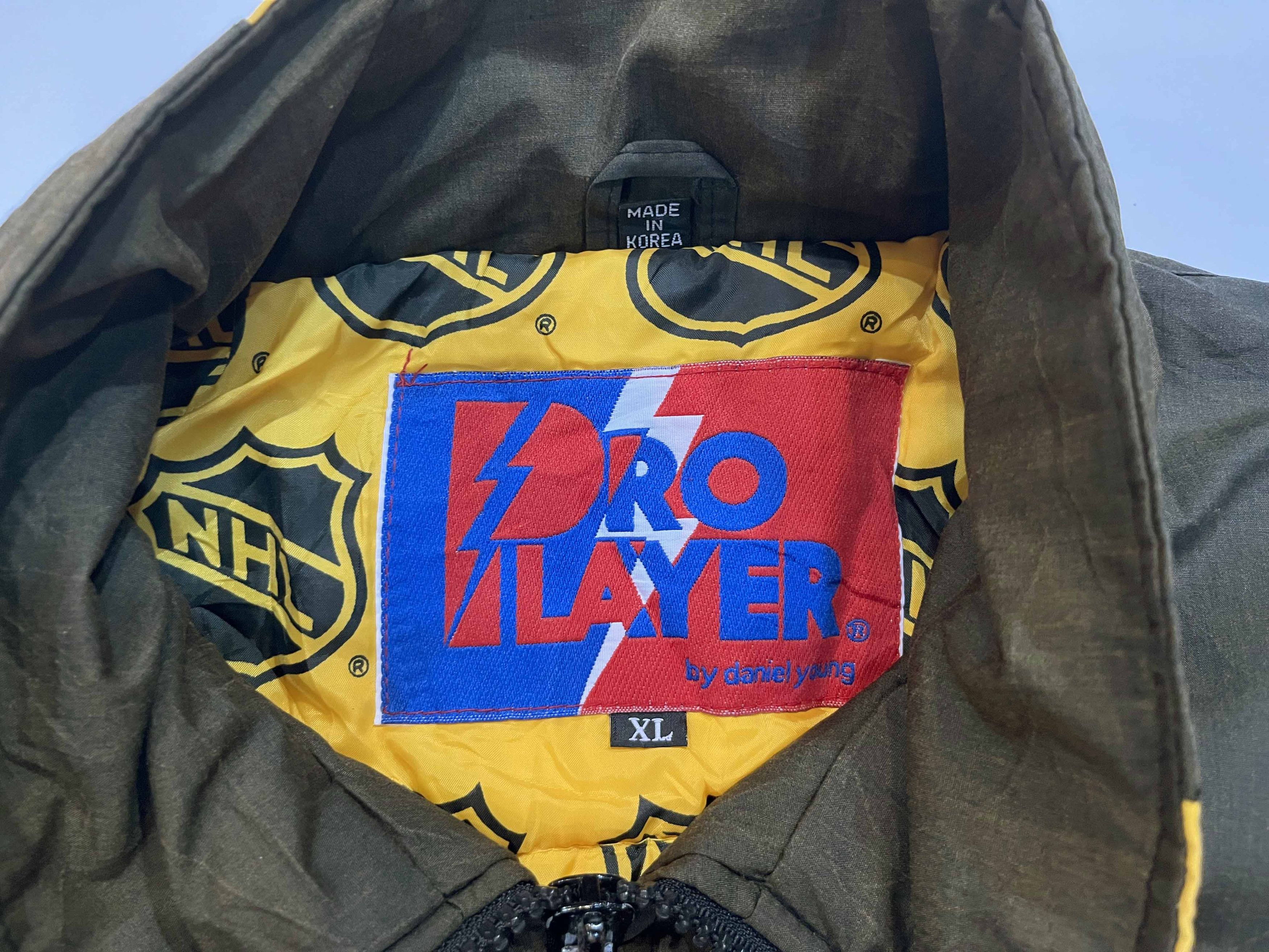 NHL × Pro Player × Vintage Vintage Pro Player NHL Boston Bruins Hockey Full Zip Puffer Size US XL / EU 56 / 4 - 3 Thumbnail