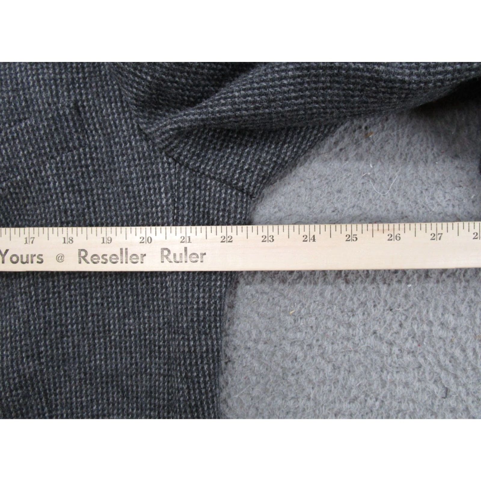 Pendleton Pendleton Herringbone Blazer Jacket USA Made 44L 2-Button Career Gray Wool Notch Lapel Mens Blazer Vintage Size 44R - 6 Thumbnail