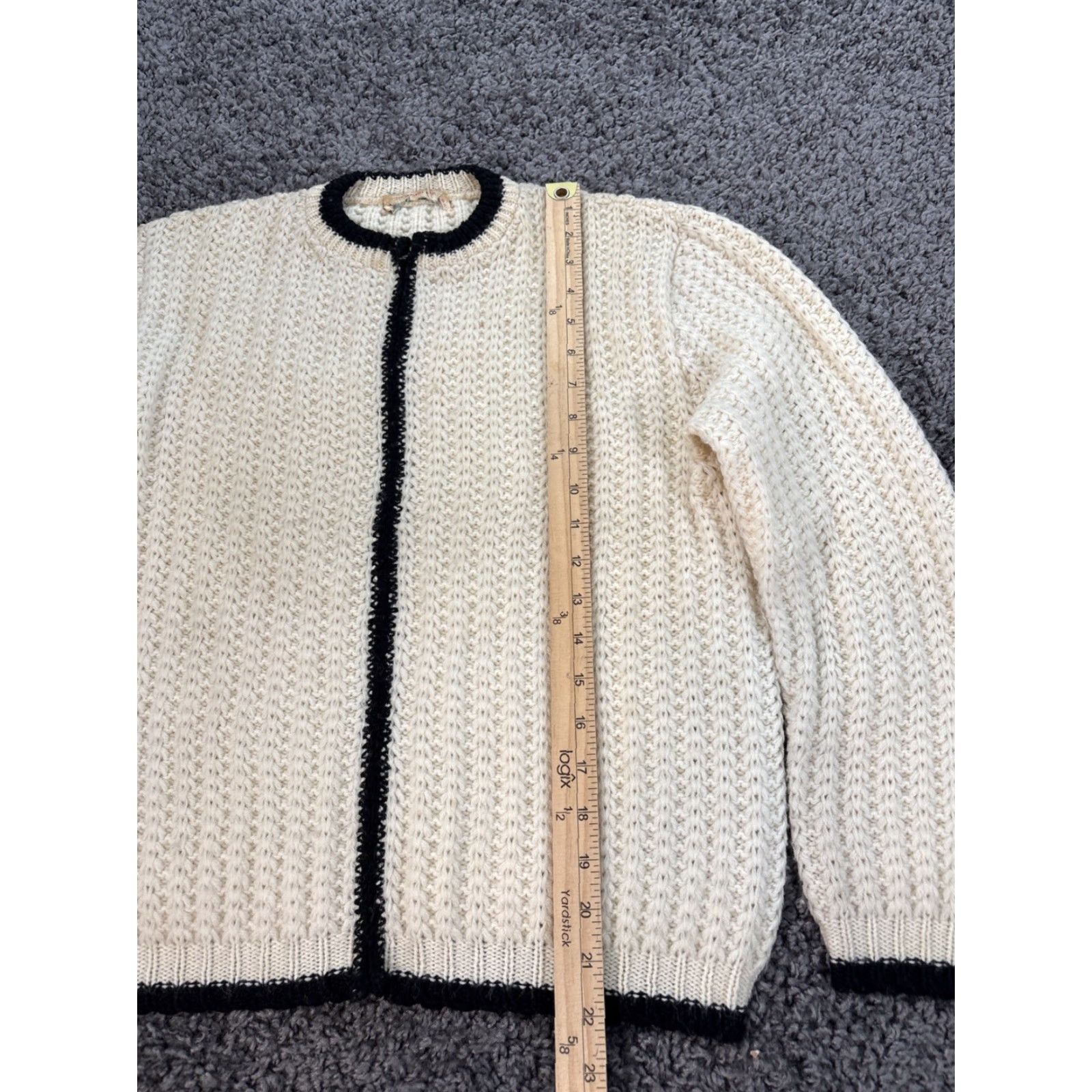 Vintage VINTAGE Hand Knitted Wool Cardigan Sweater Womens Medium Ivory Cable Knit Crew Neck Fisherman 90s Size M / US 6-8 / IT 42-44 - 2 Thumbnail
