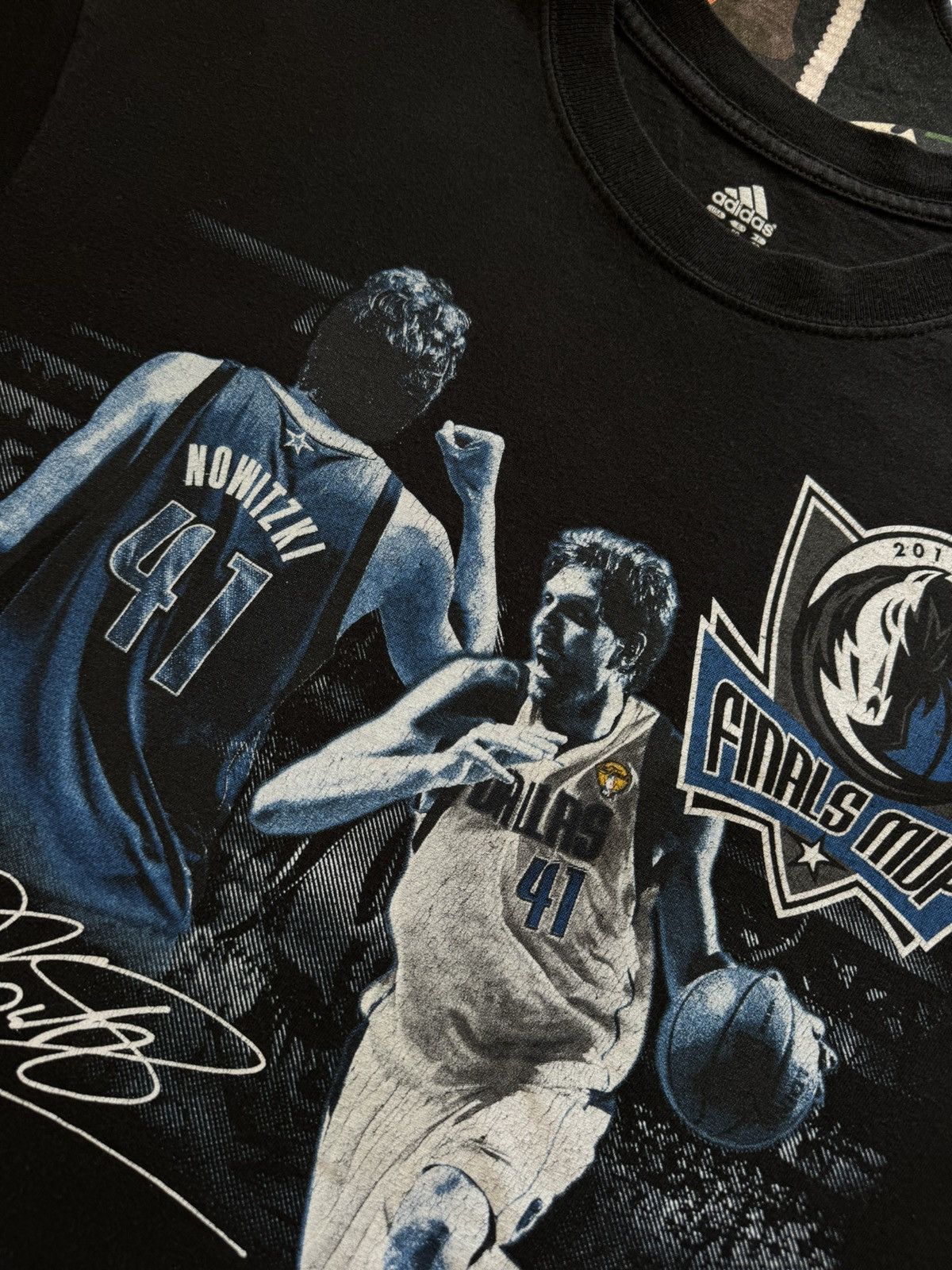 Adidas × NBA × Vintage Dirk Nowitzki NBA MVP Rare Dallas Mavericks T-shirt Size US XL / EU 56 / 4 - 5 Thumbnail