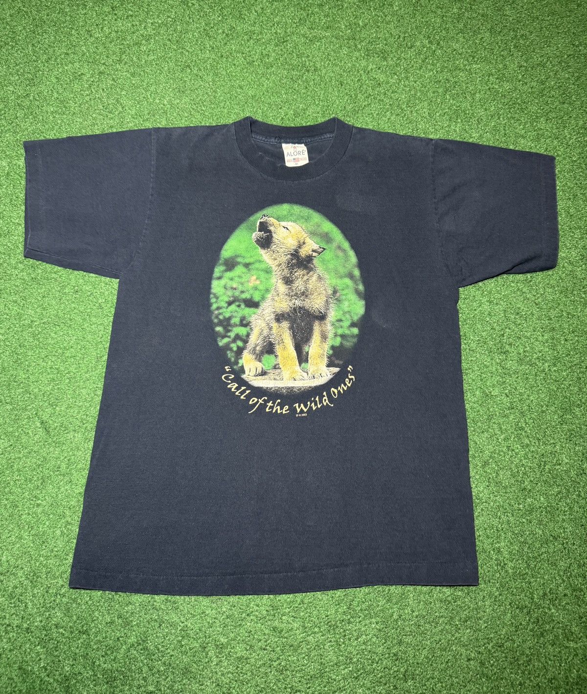Vintage Vintage Call Of The Wild One Wolf Cub Nature Animal T Shirt Size US M / EU 48-50 / 2 - 1 Thumbnail