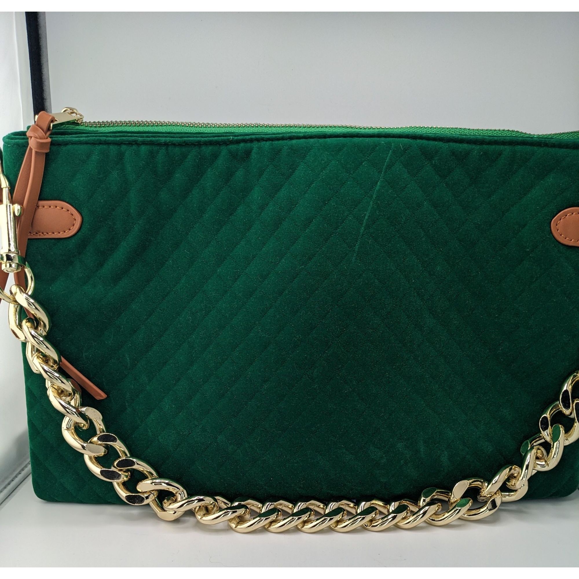 Other Thomas & Lee Company Quilted Green Velvet Shoulder Bag With Size ONE SIZE - 10 Thumbnail