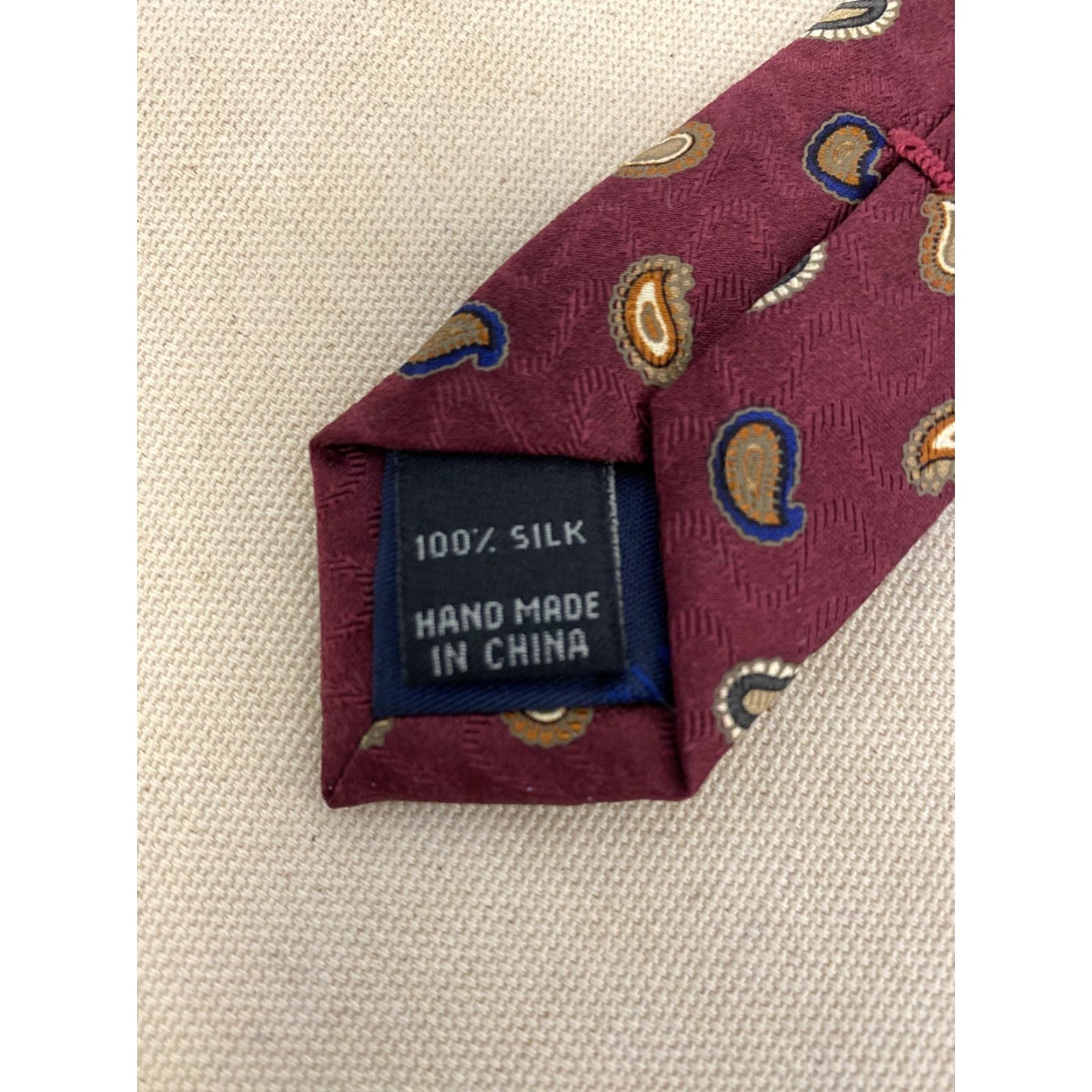 Jos. A. Bank JOS.A.BANK Silk Tie Red Geometric Executive Collection One Size Mens Size ONE SIZE - 6 Thumbnail