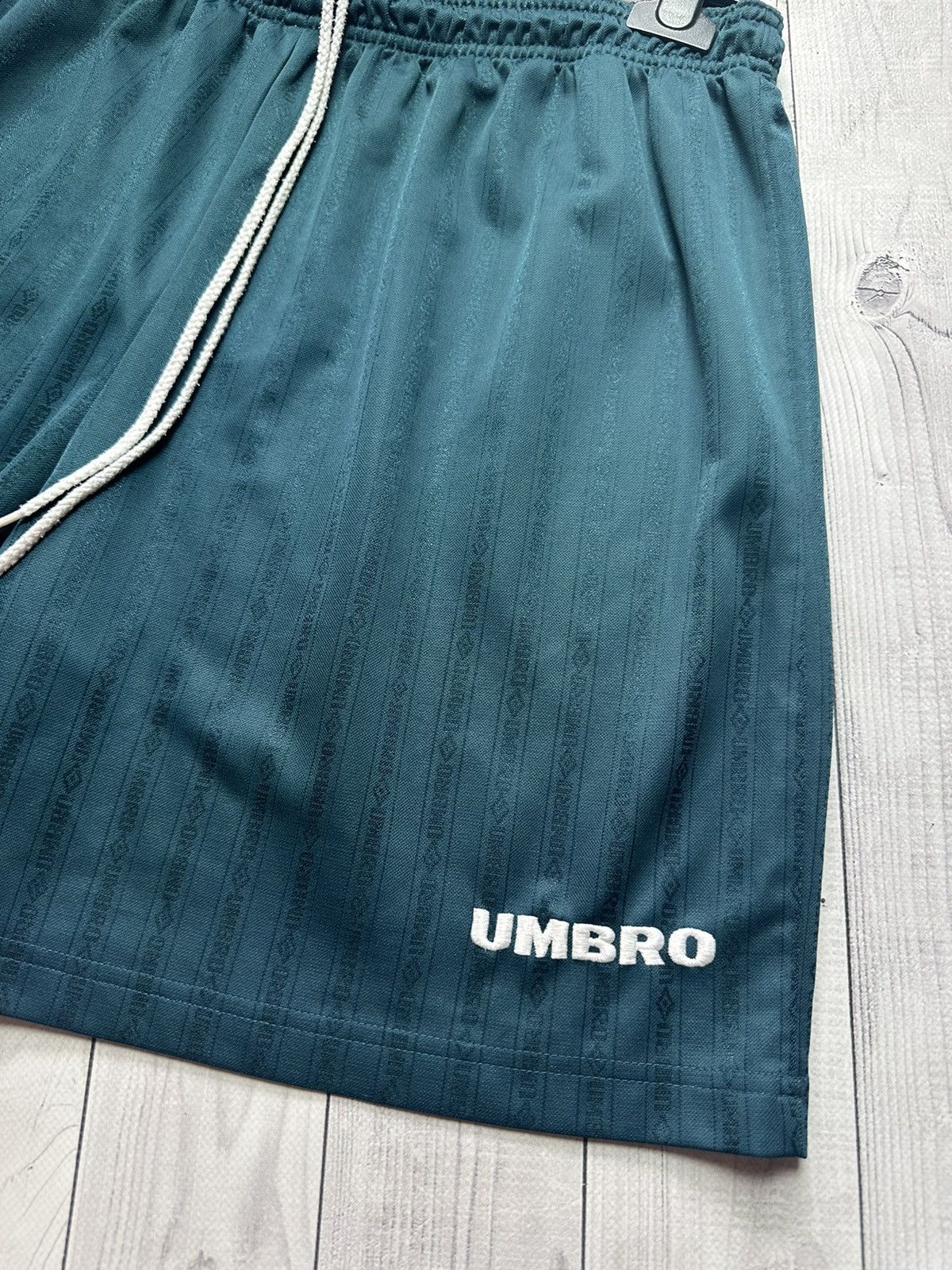 Umbro × Vintage Vintage Umbro monogram shorts size XL green rare Size US 38 / EU 54 - 2 Thumbnail