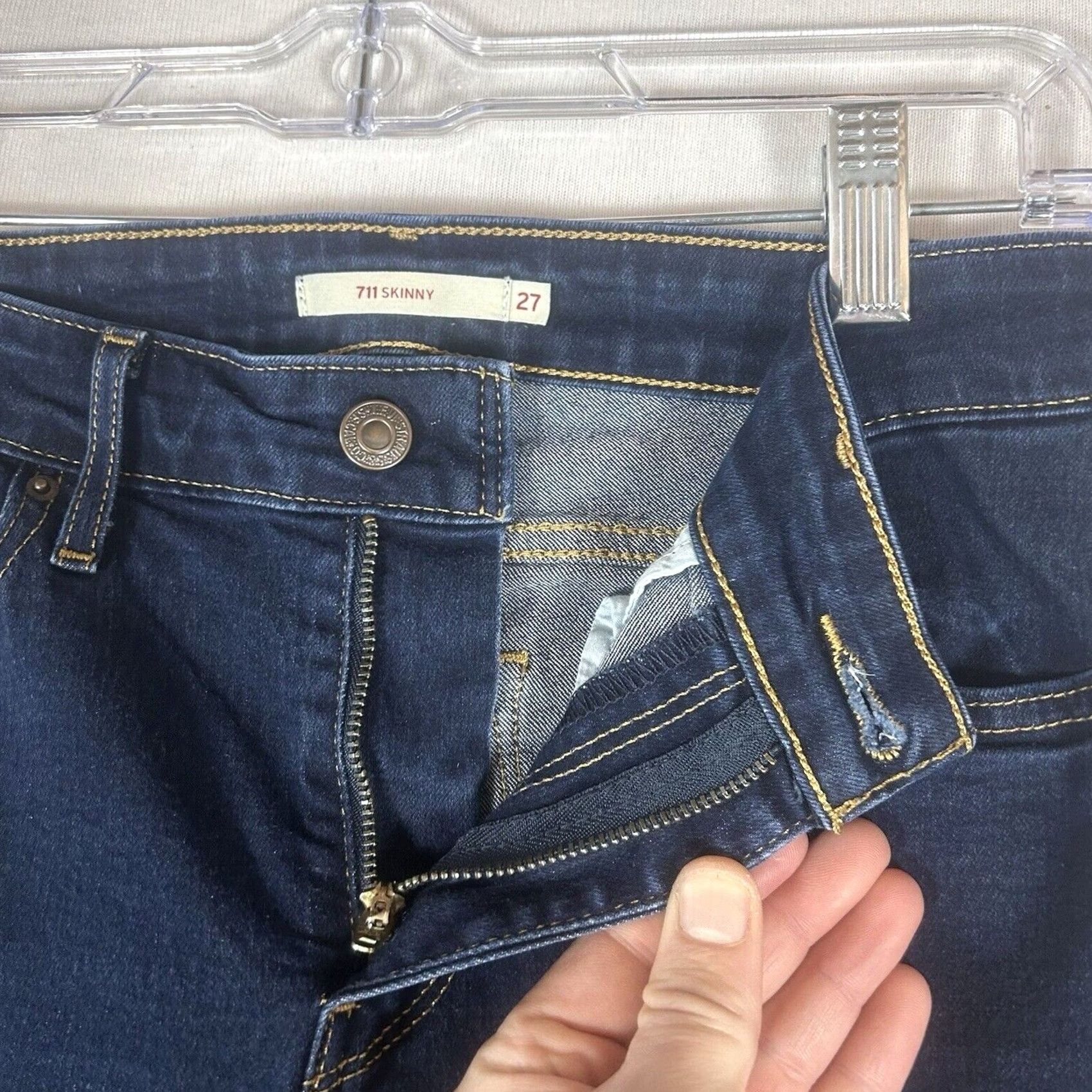 Levi's Levi’s 711 Skinny Jeans Womens 27 Mid-Rise Dark Wash Blue 5-Pocket Denim Pants Size 27" / US 4 / IT 40 - 2 Thumbnail