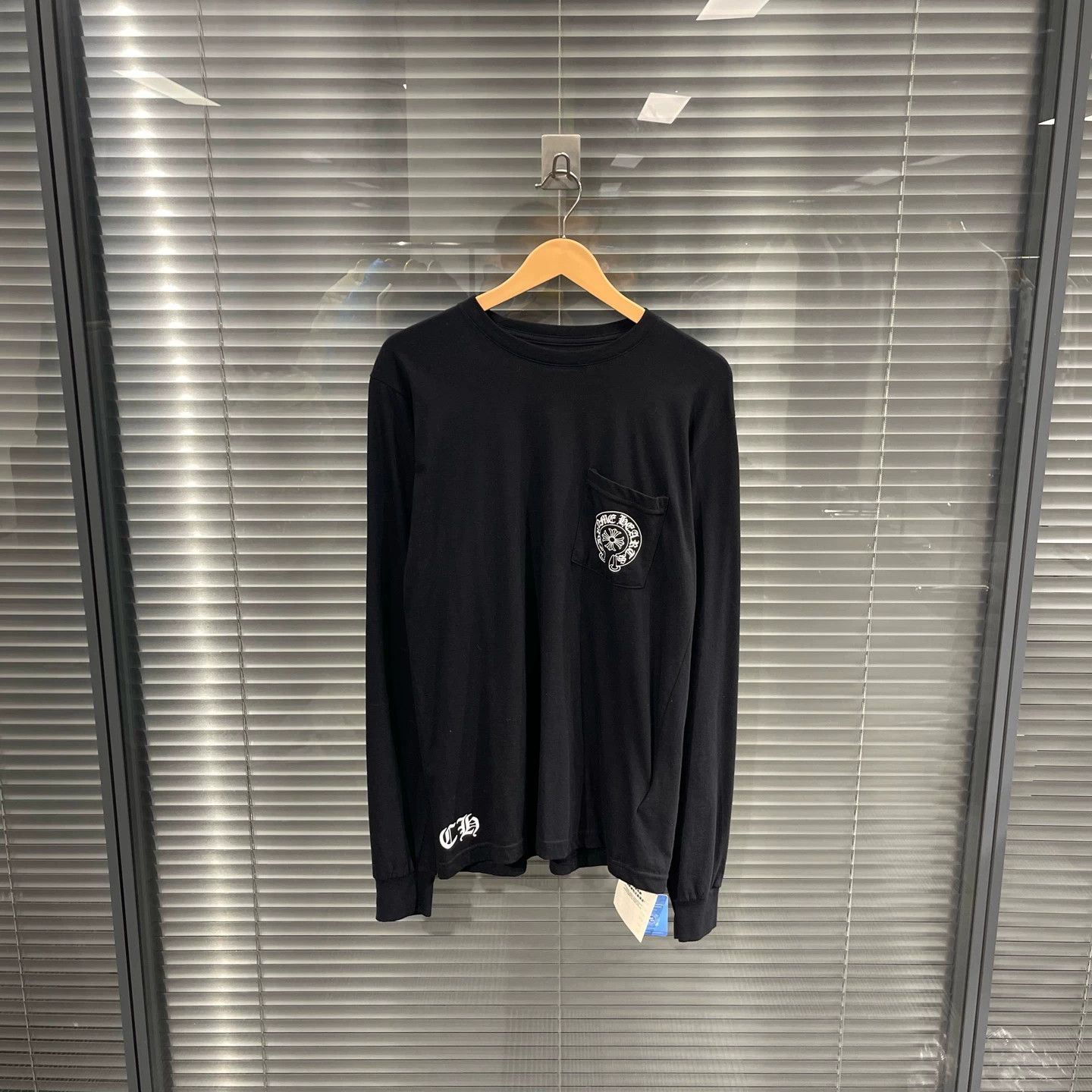 Chrome Hearts Chrome Hearts Horse Shoe Paris Excl Black LS M New Size US M / EU 48-50 / 2 - 2 Thumbnail