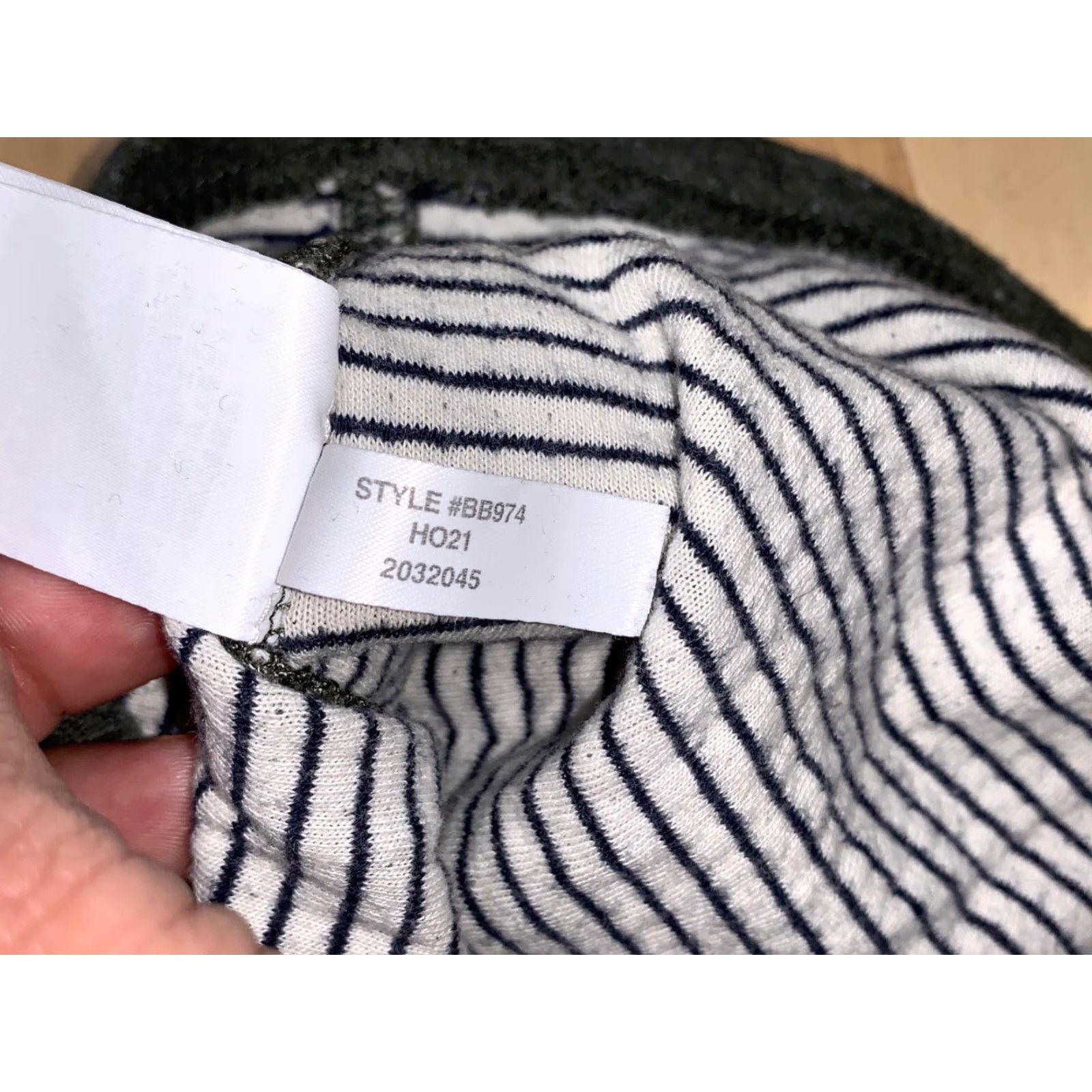 J.Crew J.CREW Henley Shirt Mens L Green Long Sleeve Double Knit Size US L / EU 52-54 / 3 - 2 Thumbnail