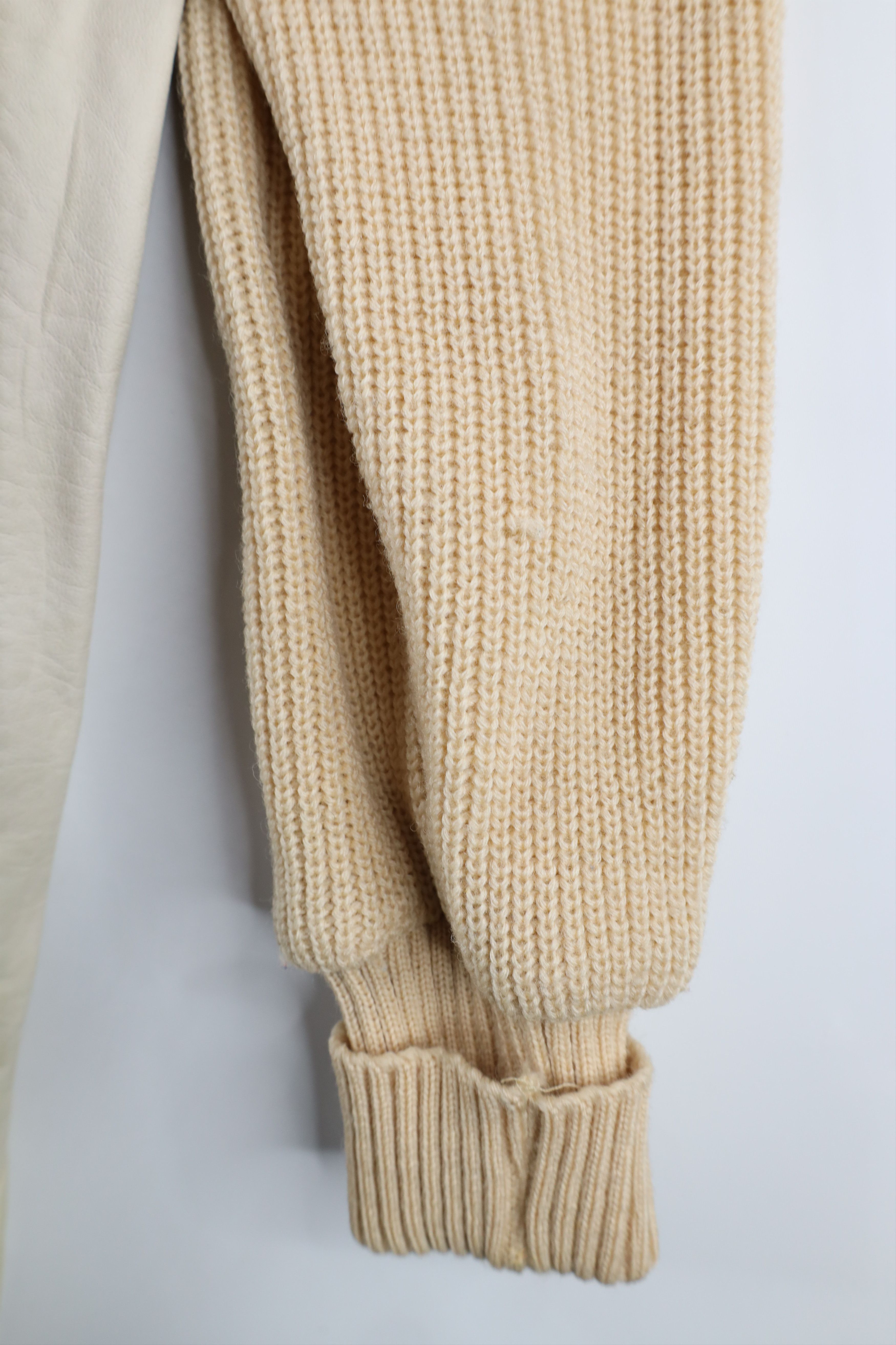 Vintage Vintage 60s Wool Knit Button Sweater Jacket Beige USA Size US L / EU 52-54 / 3 - 5 Thumbnail