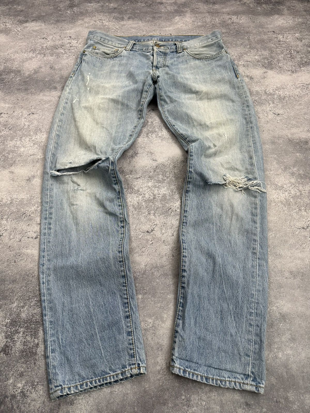 Carhartt Vintage Carhartt Thrashed Blue Crazy Faded Denim Jeans Y2K Size US 32 / EU 48 - 1 Thumbnail