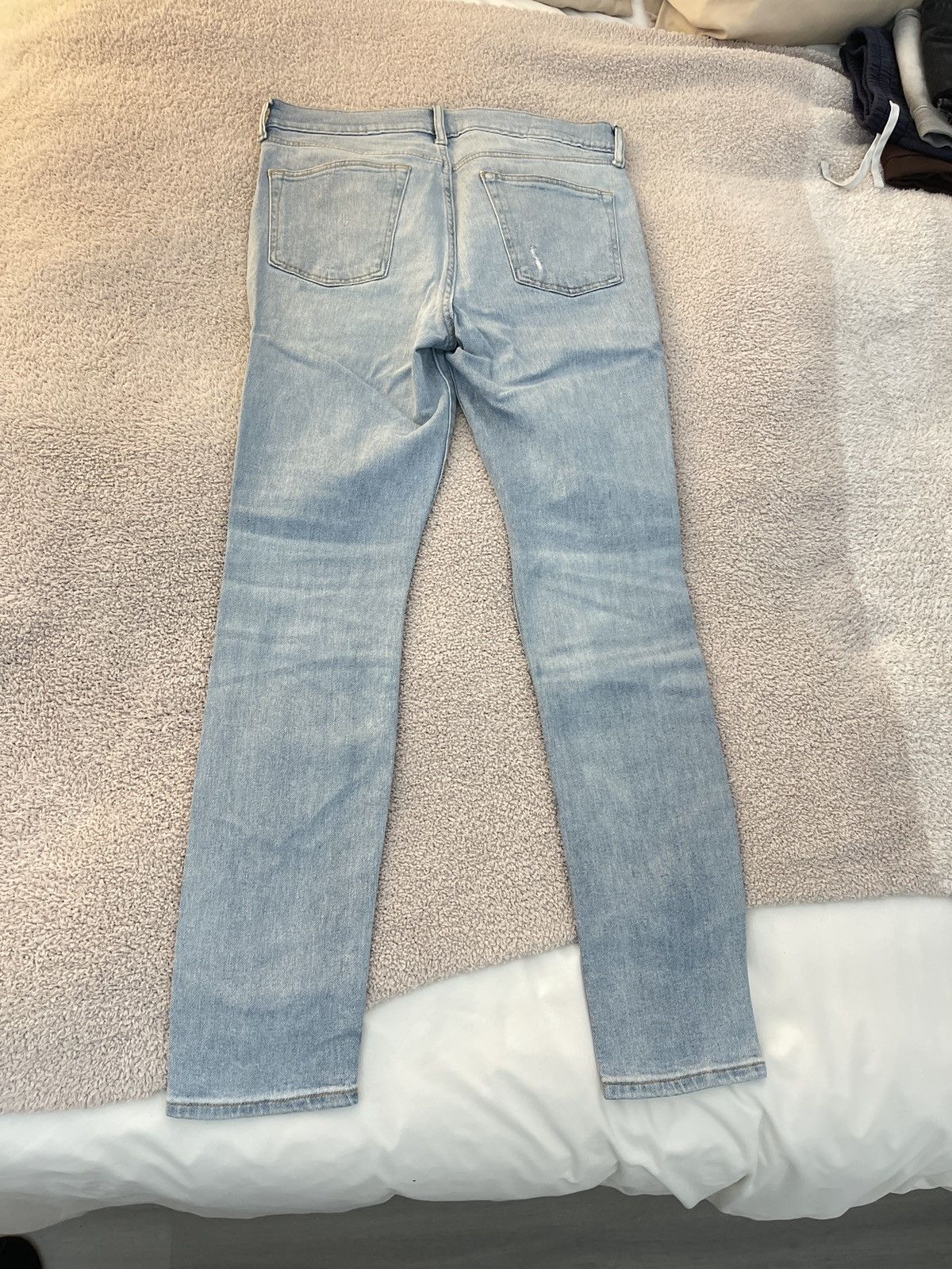 H&M Distressed Light Wash Jeans Size US 33 - 4 Thumbnail