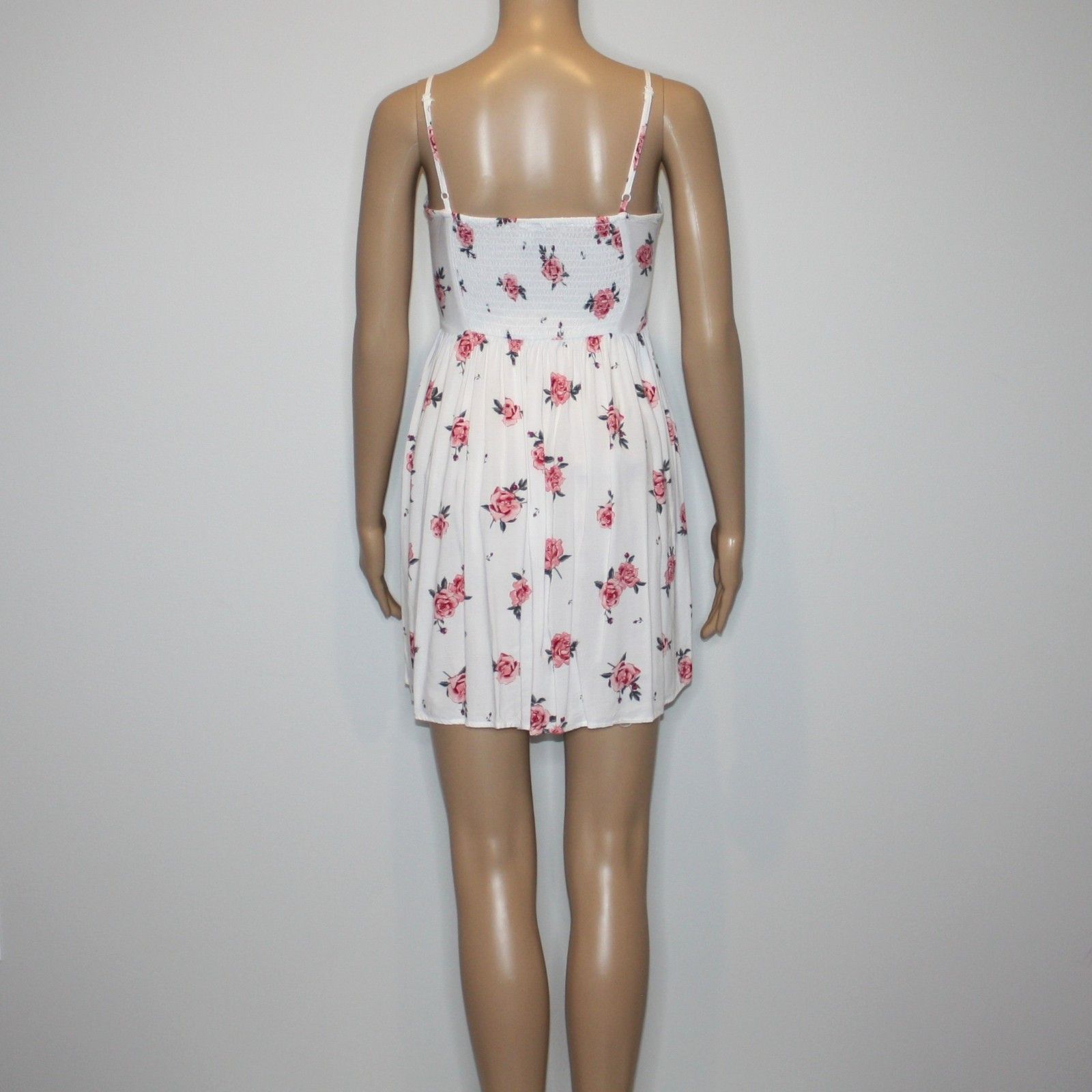 H&M White Floral Sleeveless Sundress with Roses in size US 0 Size XS / US 0-2 / IT 36-38 - 5 Thumbnail