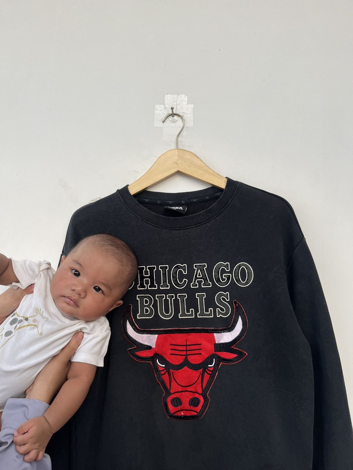 Chicago Bulls Big Logo Sweaters
