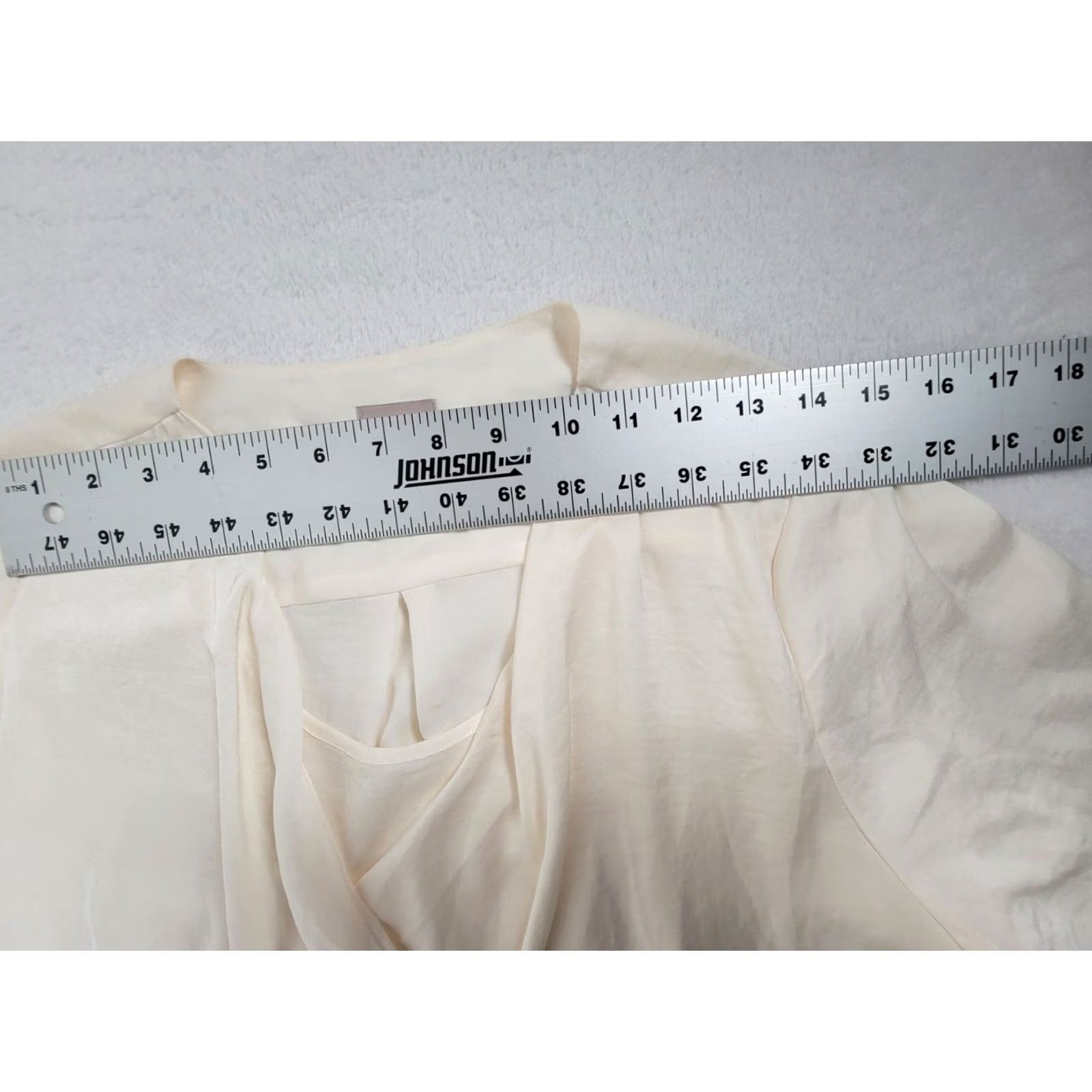 Vintage Chico'S Blouse Womens 1 Cream Wrap Style Long Sleeve Size Lightweight Size XS / US 0-2 / IT 36-38 - 4 Thumbnail