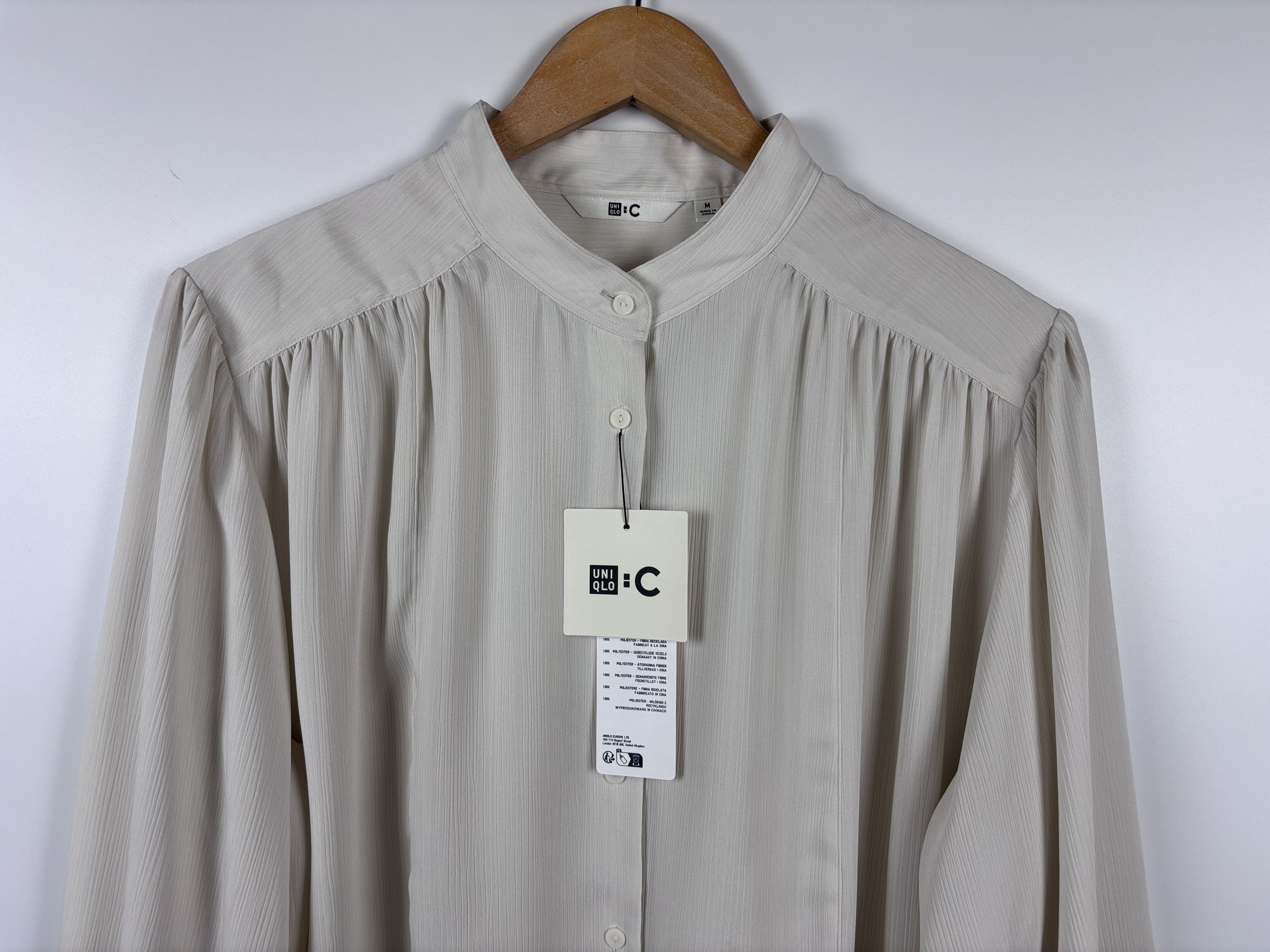 Uniqlo Womens Uniqlo Sheer Volume Longsleeve Blouse Off White M Size M / US 6-8 / IT 42-44 - 4 Thumbnail