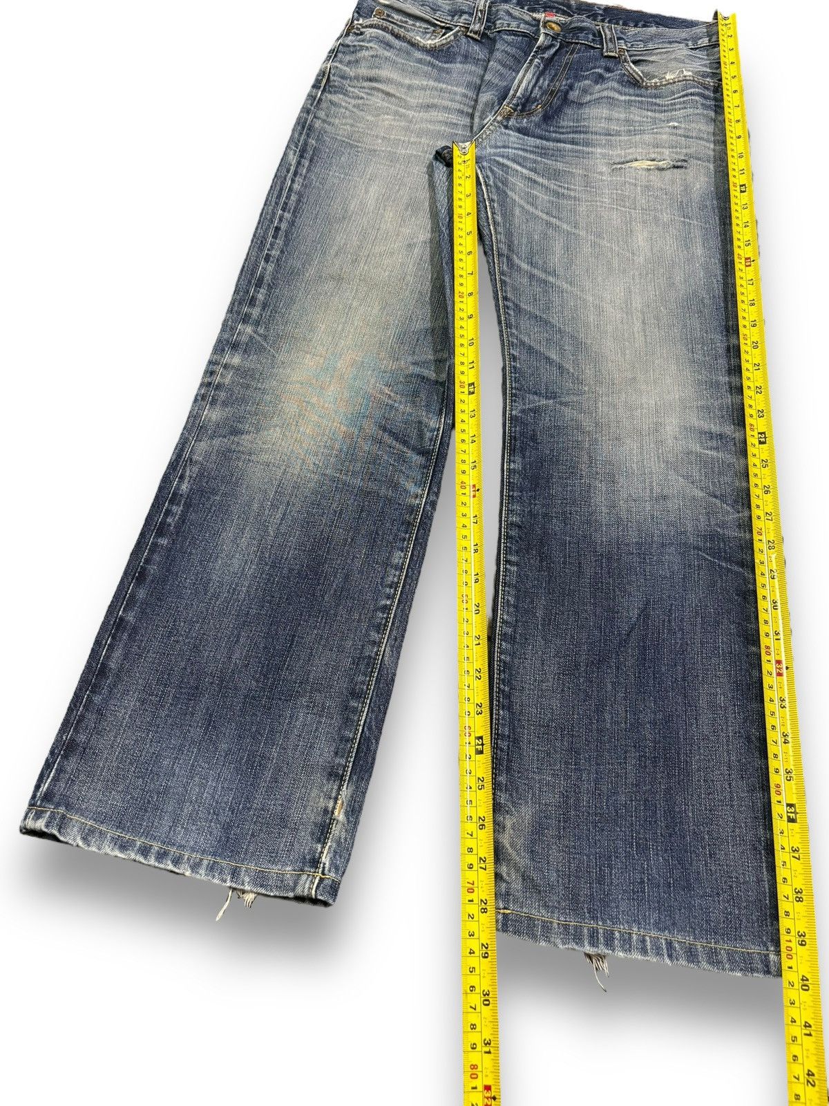 Undercover × Uniqlo Vintage Uniqlo UJ S002 Blue Wash Loose Distressed Jeans Size US 34 / EU 50 - 14 Thumbnail