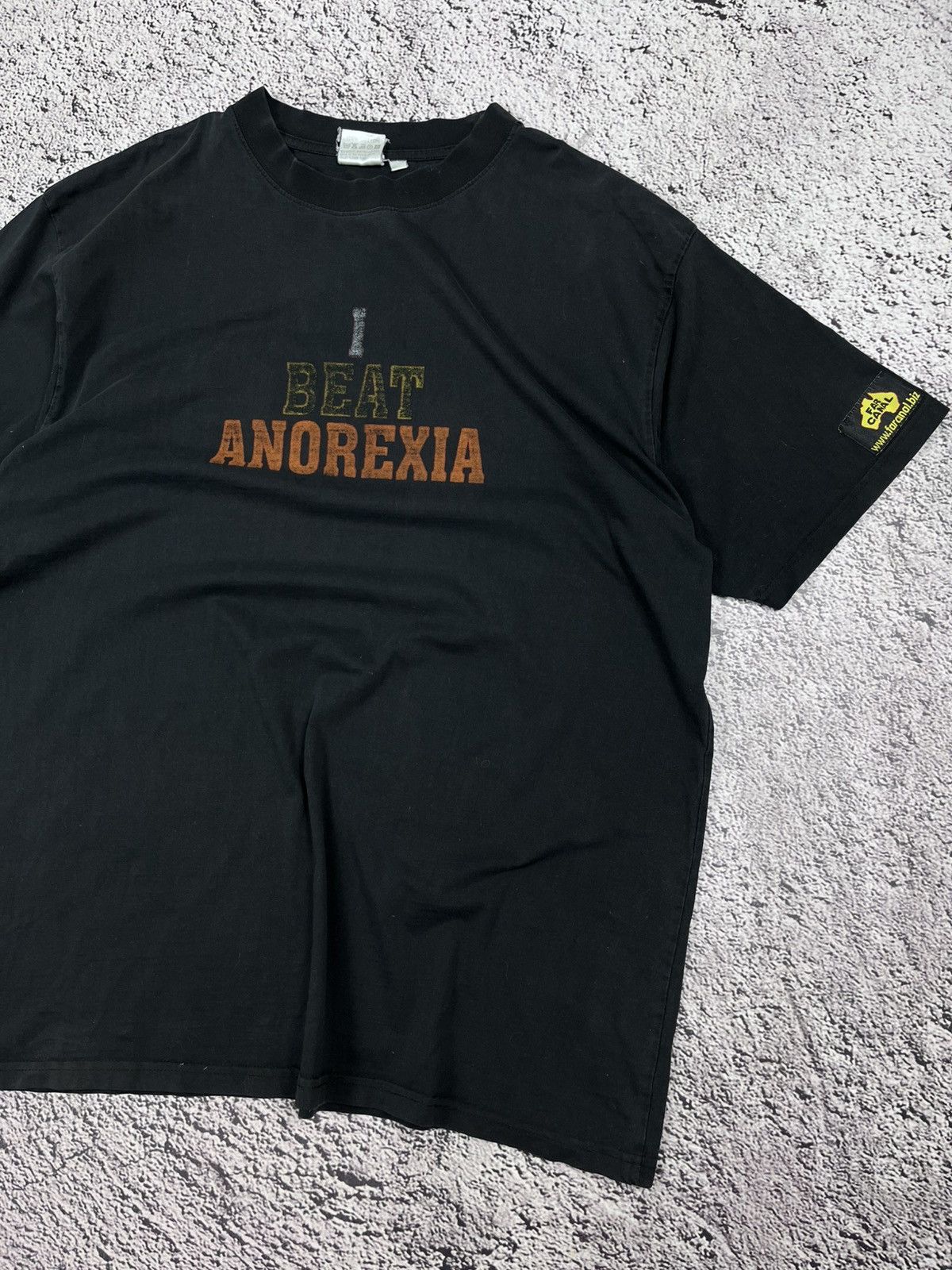 Vintage Vintage I Beat Anorexia Adult Humor Tee 90s faded big logo Size US XXL / EU 58 / 5 - 3 Thumbnail