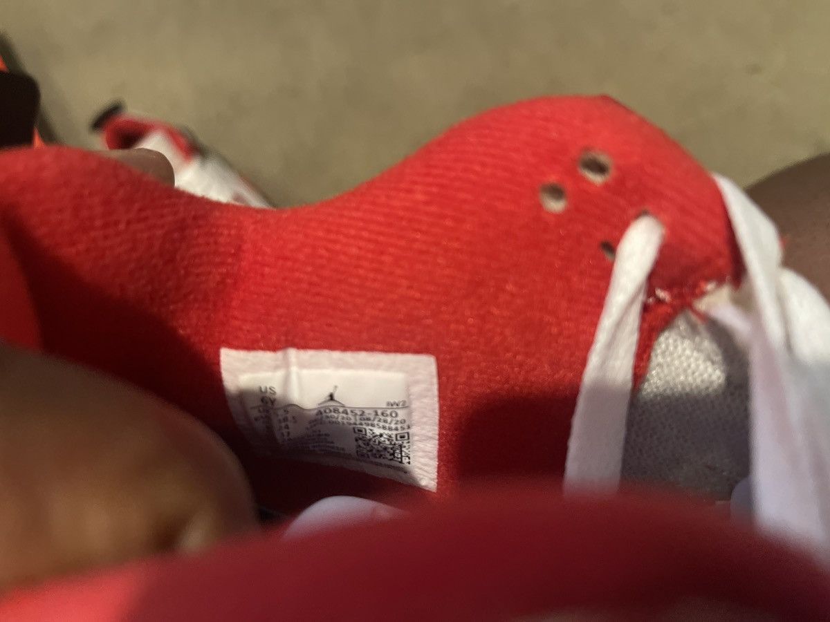 Nike Fire Red Retro 4 GS 6y Size US 6 / EU 39 - 6 Thumbnail