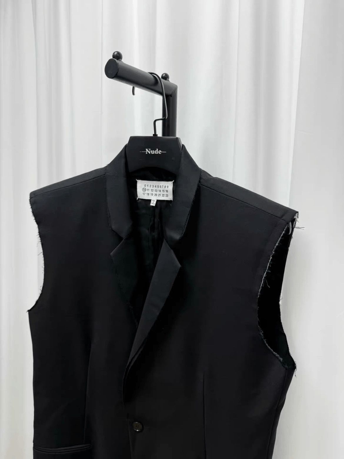 Maison Margiela Sz 48 Maison Margiela Distressed Vest-2507 Size US M / EU 48-50 / 2 - 8 Thumbnail