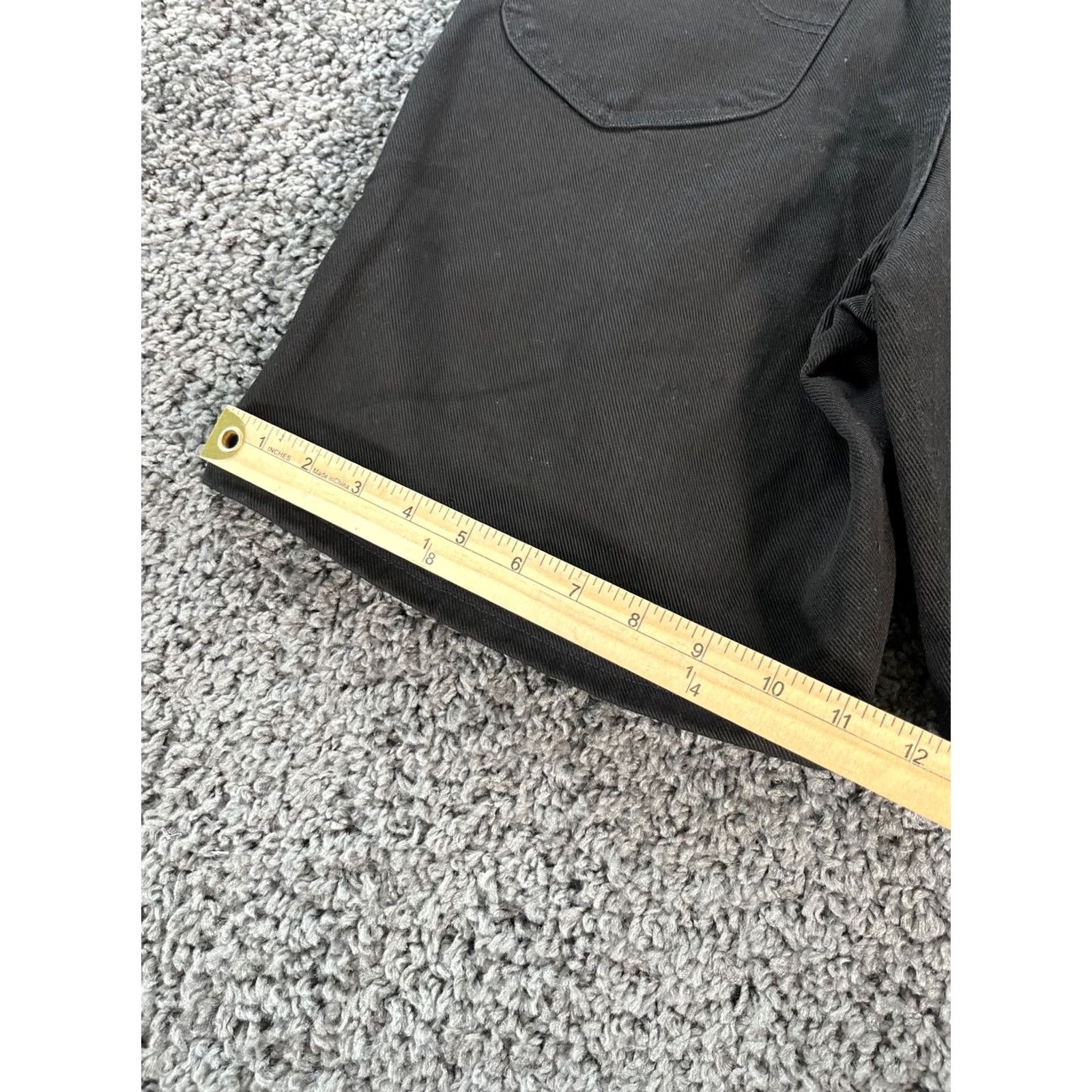 Lee VINTAGE Lee Denim Shorts Mens 34 Black Relaxed 90s NWT Deadstock Shorts Mens 34 Black 90s Lee Denim Shorts Mens 34 Black Relaxed 90s Deadstock Size US 34 / EU 50 - 3 Thumbnail
