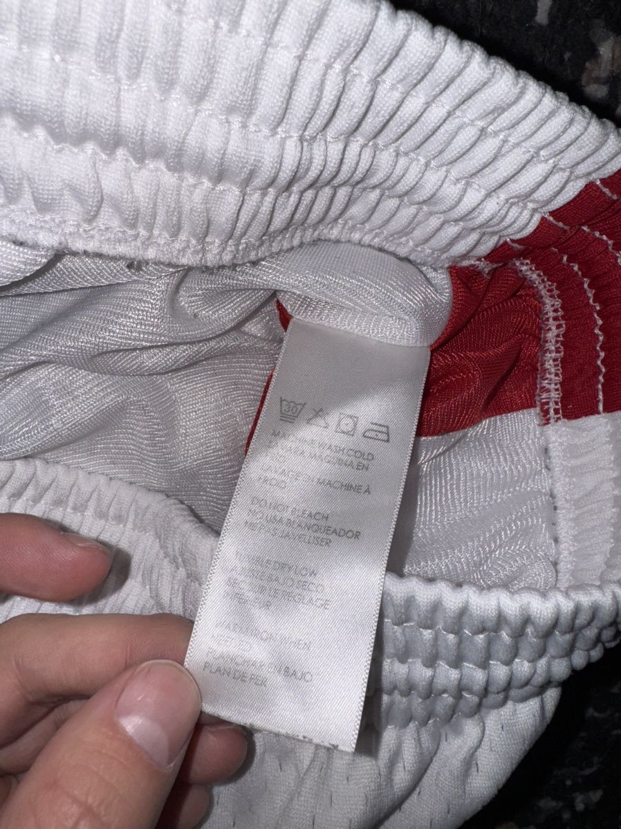 Travis Scott Travis Scott x McDonald’s shorts Size US 32 / EU 48 - 4 Thumbnail