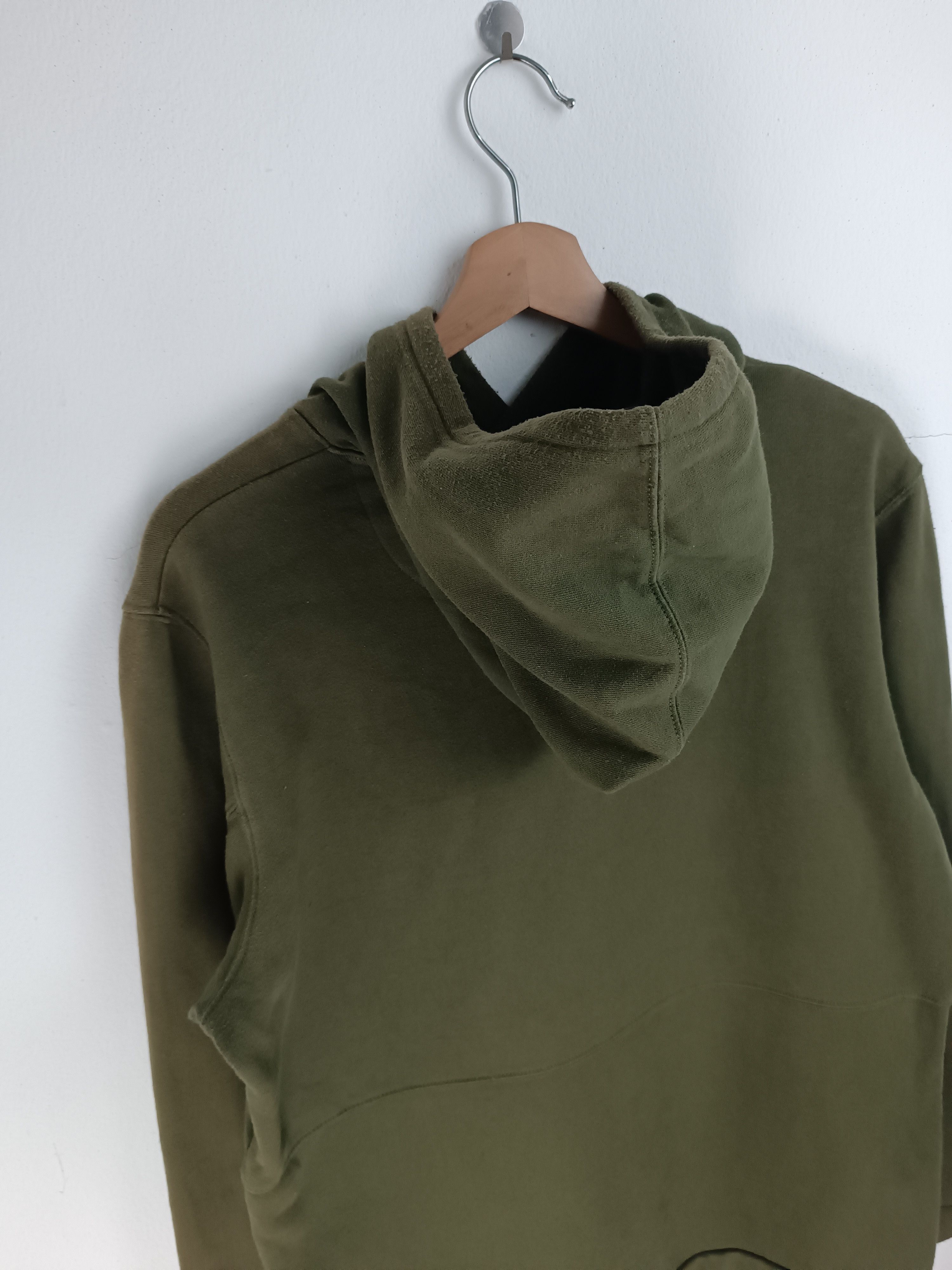 Asics VINTAGE ASICS HOODIES Y2K GORPCORE GOTH RARE Size US L / EU 52-54 / 3 - 10 Thumbnail