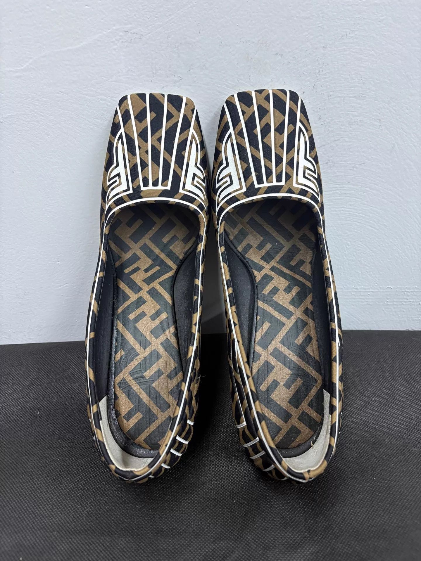 Fendi Fendi limited edition classic FF monogram high heels 39 EU Size US 8.5 / IT 38.5 - 4 Thumbnail