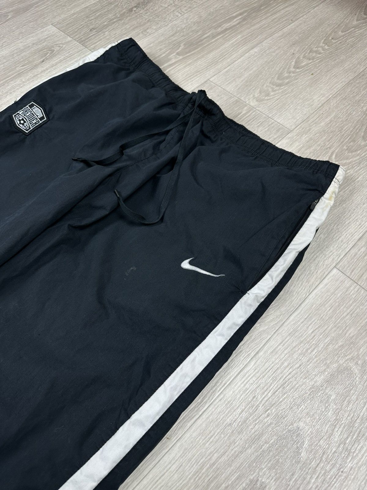 Nike × Vintage Vintage Nike Nylon Sweatpants Joggers Premier Tiempo Size US 38 / EU 54 - 5 Thumbnail