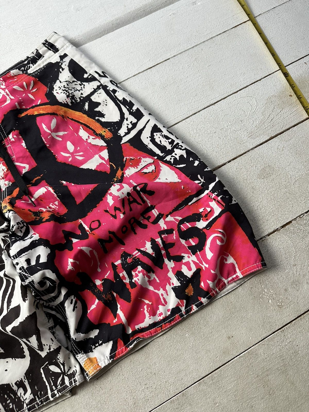 Quiksilver 🚨Vintage Quiksilver Shorts Big Logo Y2K Style 90s Surfing Size US 32 / EU 48 - 2 Thumbnail